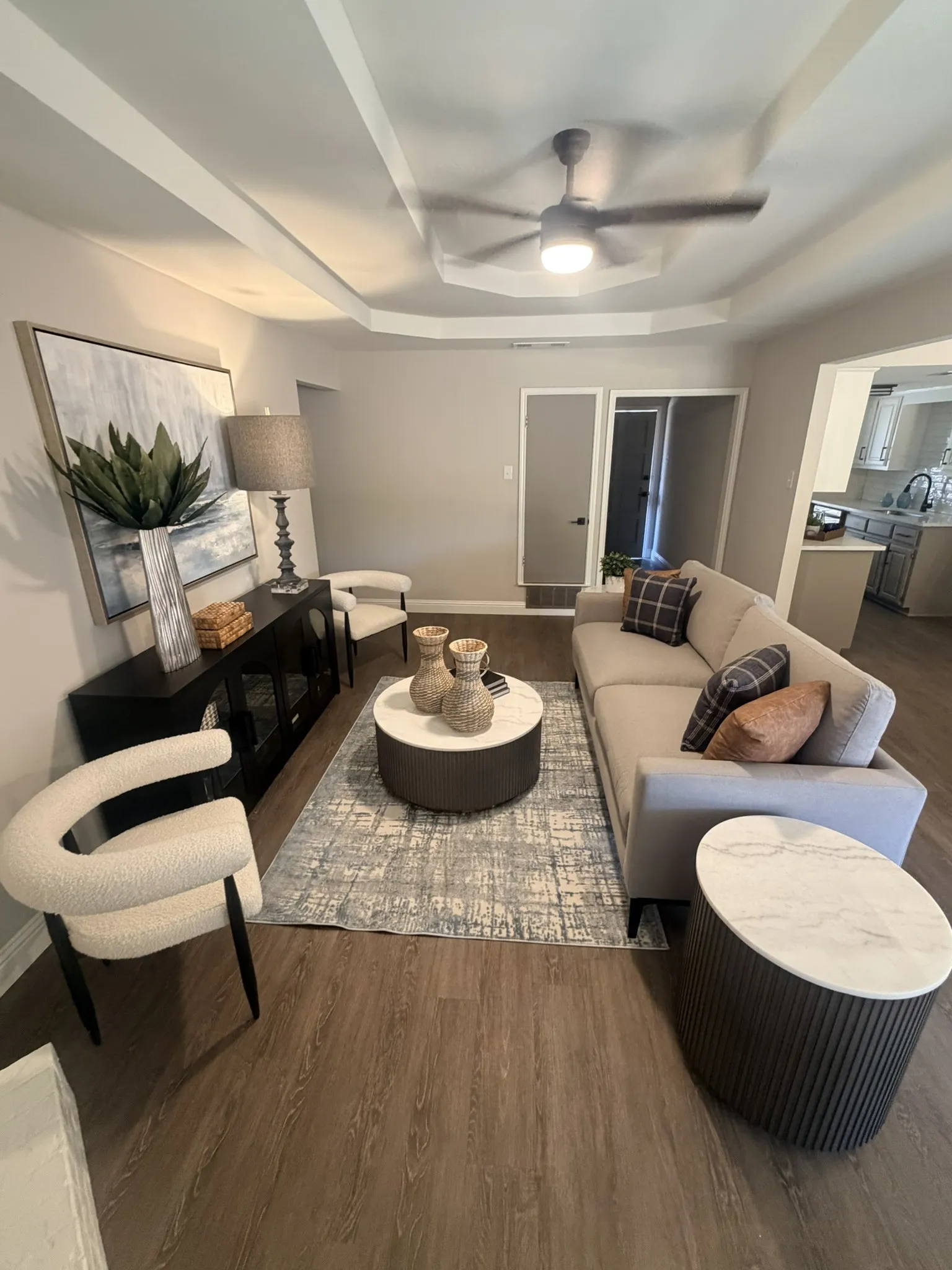 Single Family Residence For Sale in Ellis County , 104 Prairie View Lane, Red Oak, Texas 75154, 3 Bedroom, 2 Bathroom, 2 Garage spaces, 1,250 Sqft, built in 1982, Preowned, mls#21226121, Real Estate Agent in Red Oak, Homes For Sale in Ellis county, Homes For Sale in Red Oak, Realtor in Red Oak Texas, Real Estate Brokerage Independent Realty Texas, Luminita Cordes Realtor