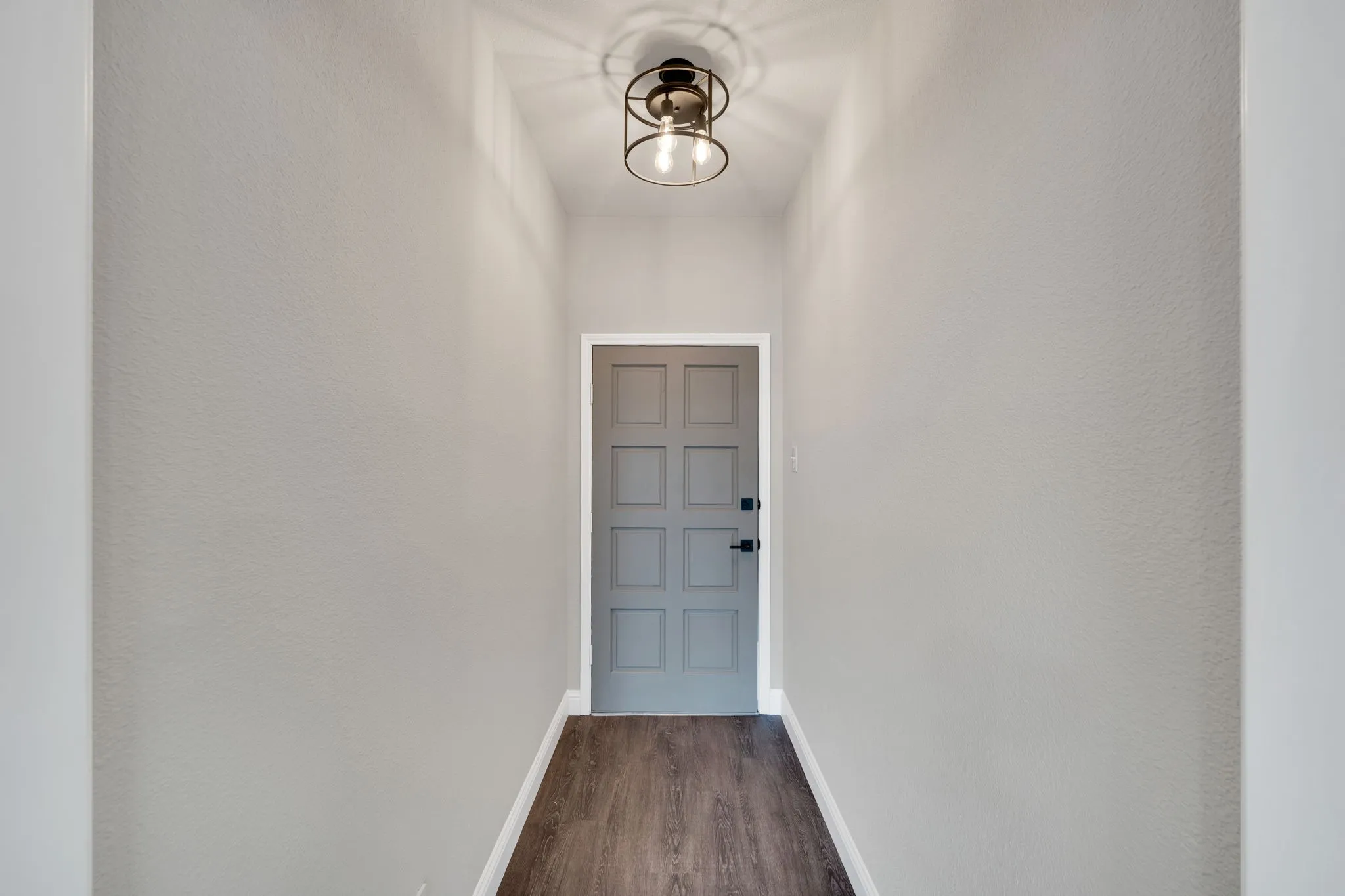 Single Family Residence For Sale in Ellis County , 104 Prairie View Lane, Red Oak, Texas 75154, 3 Bedroom, 2 Bathroom, 2 Garage spaces, 1,250 Sqft, built in 1982, Preowned, mls#21226121, Real Estate Agent in Red Oak, Homes For Sale in Ellis county, Homes For Sale in Red Oak, Realtor in Red Oak Texas, Real Estate Brokerage Independent Realty Texas, Luminita Cordes Realtor