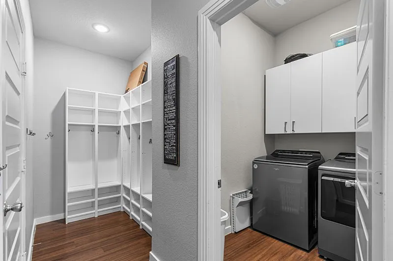 Single Family Residence For Sale in Grayson County , 3705 Magnolia Court, Denison, Texas 75020, 5 Bedroom, 4 Bathroom, 2 Garage spaces, 3,317 Sqft, built in 2018, Preowned, mls#21226901, Real Estate Agent in Denison, Homes For Sale in Grayson county, Homes For Sale in Denison, Realtor in Denison Texas, Real Estate Brokerage Independent Realty Texas, Luminita Cordes Realtor
