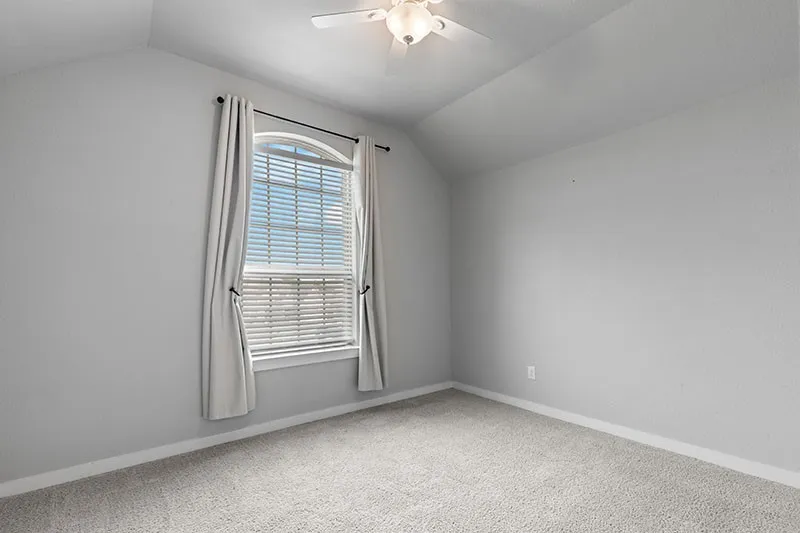 Single Family Residence For Sale in Grayson County , 3705 Magnolia Court, Denison, Texas 75020, 5 Bedroom, 4 Bathroom, 2 Garage spaces, 3,317 Sqft, built in 2018, Preowned, mls#21226901, Real Estate Agent in Denison, Homes For Sale in Grayson county, Homes For Sale in Denison, Realtor in Denison Texas, Real Estate Brokerage Independent Realty Texas, Luminita Cordes Realtor