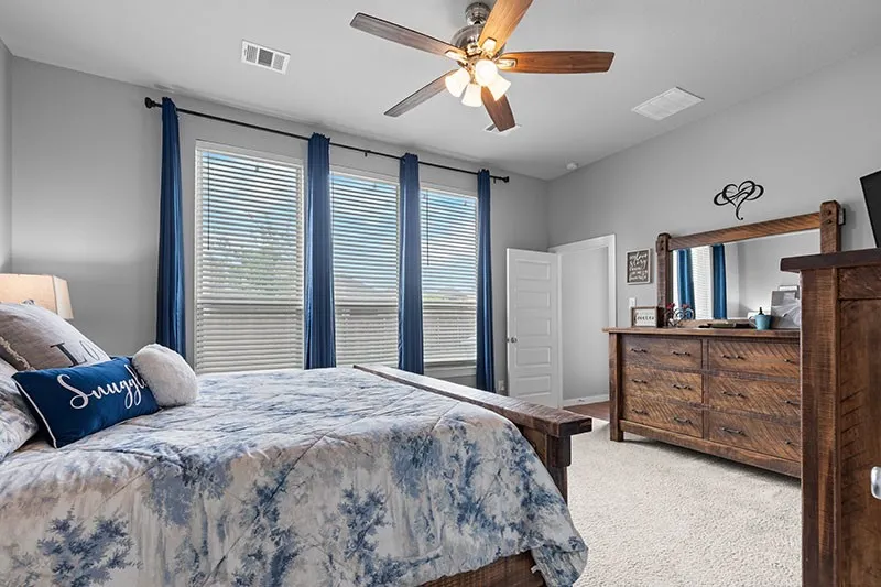 Single Family Residence For Sale in Grayson County , 3705 Magnolia Court, Denison, Texas 75020, 5 Bedroom, 4 Bathroom, 2 Garage spaces, 3,317 Sqft, built in 2018, Preowned, mls#21226901, Real Estate Agent in Denison, Homes For Sale in Grayson county, Homes For Sale in Denison, Realtor in Denison Texas, Real Estate Brokerage Independent Realty Texas, Luminita Cordes Realtor