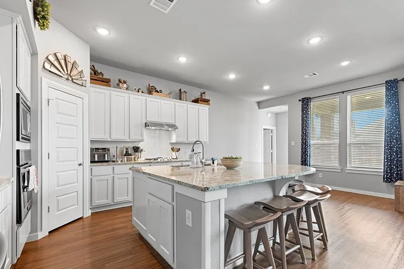 Single Family Residence For Sale in Grayson County , 3705 Magnolia Court, Denison, Texas 75020, 5 Bedroom, 4 Bathroom, 2 Garage spaces, 3,317 Sqft, built in 2018, Preowned, mls#21226901, Real Estate Agent in Denison, Homes For Sale in Grayson county, Homes For Sale in Denison, Realtor in Denison Texas, Real Estate Brokerage Independent Realty Texas, Luminita Cordes Realtor