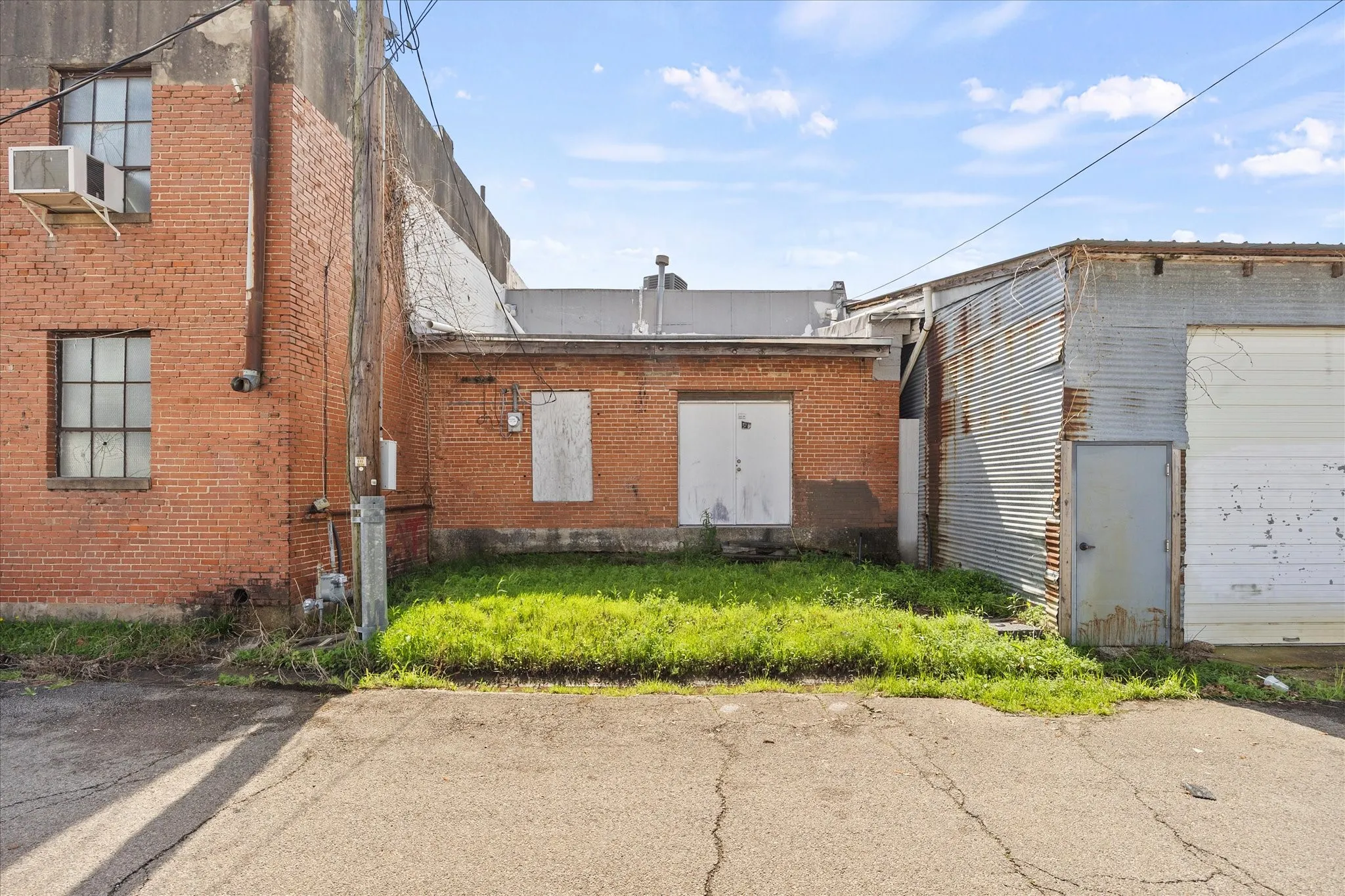 Retail For Sale in Hunt County , 1132 Main Street, Commerce, Texas 75428, 0, 0, Garage spaces, 0 Sqft, built in 1920, Preowned, mls#21206920, Real Estate Agent in Commerce, Homes For Sale in Hunt county, Homes For Sale in Commerce, Realtor in Commerce Texas, Real Estate Brokerage Independent Realty Texas, Luminita Cordes Realtor