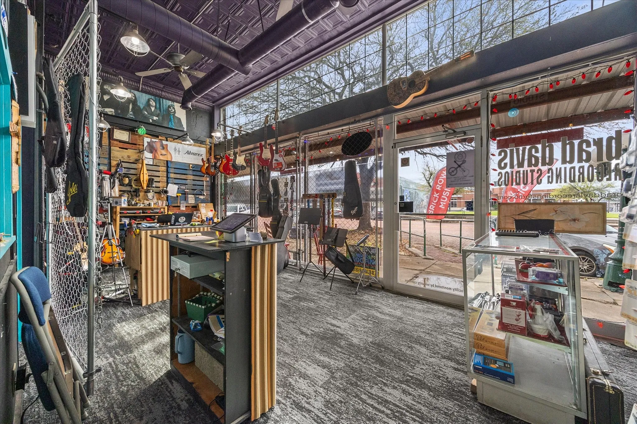 Store entry