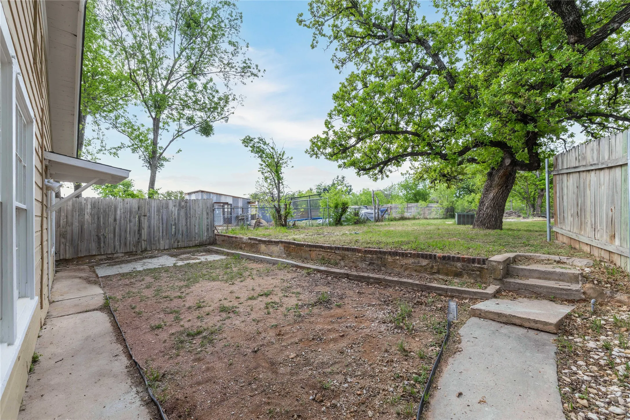 Single Family Residence For Sale in Brown County , 901 6th Street, Brownwood, Texas 76801, 3 Bedroom, 2 Bathroom, Garage spaces, 1,656 Sqft, built in 0, mls#21226924, Real Estate Agent in Brownwood, Homes For Sale in Brown county, Homes For Sale in Brownwood, Realtor in Brownwood Texas, Real Estate Brokerage Independent Realty Texas, Luminita Cordes Realtor