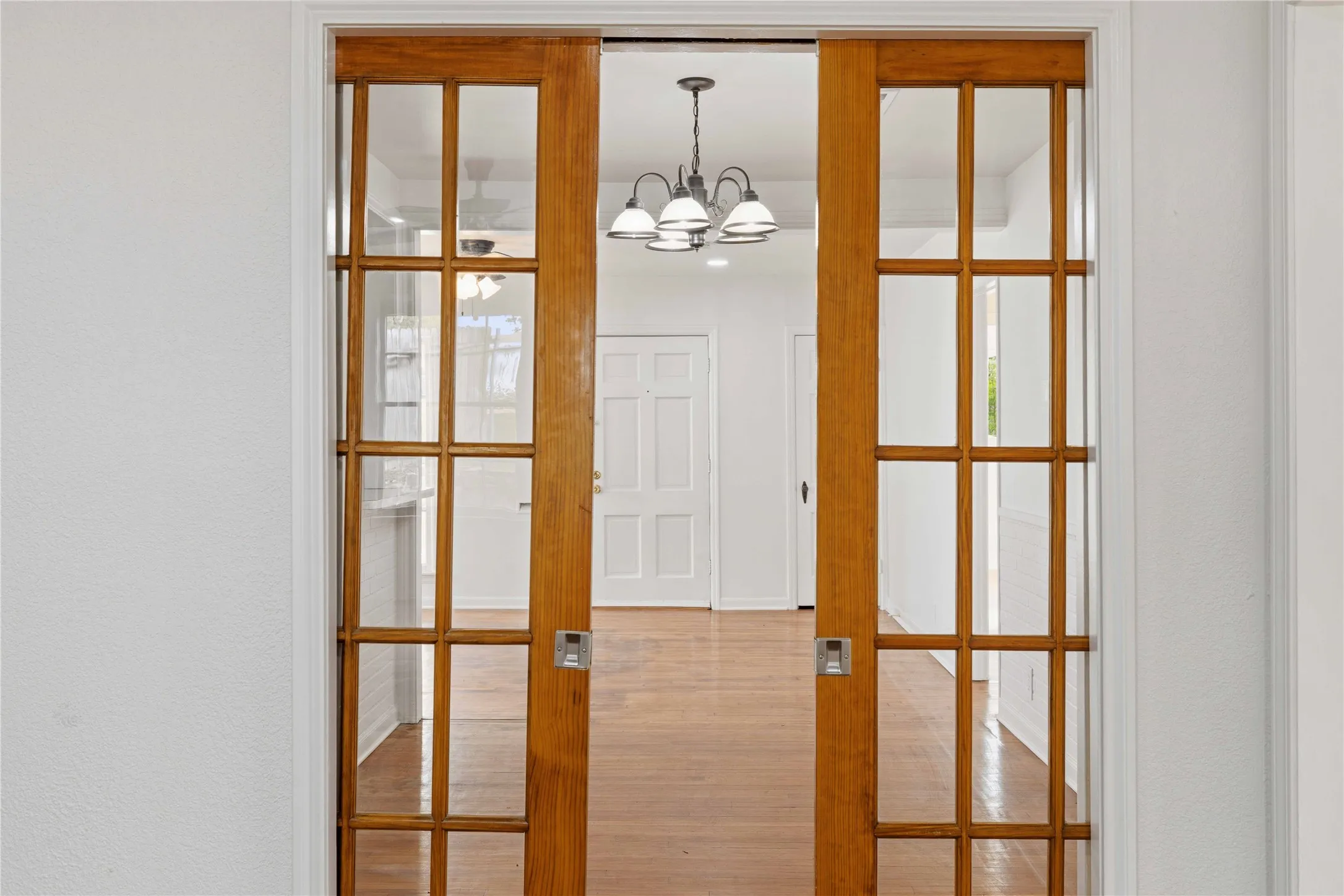 Single Family Residence For Sale in Brown County , 901 6th Street, Brownwood, Texas 76801, 3 Bedroom, 2 Bathroom, Garage spaces, 1,656 Sqft, built in 0, mls#21226924, Real Estate Agent in Brownwood, Homes For Sale in Brown county, Homes For Sale in Brownwood, Realtor in Brownwood Texas, Real Estate Brokerage Independent Realty Texas, Luminita Cordes Realtor