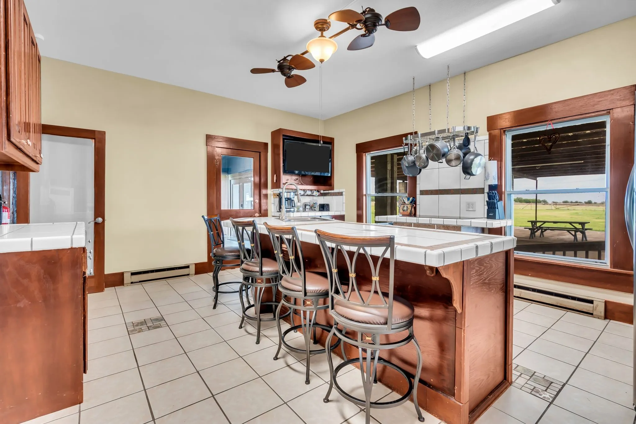Single Family Residence For Sale in Wise County , 2163 Illinois Street, New Fairview, Texas 76078, 4 Bedroom, 3 Bathroom, Garage spaces, 4,200 Sqft, built in 1917, mls#21190267, Real Estate Agent in New Fairview, Homes For Sale in Wise county, Homes For Sale in New Fairview, Realtor in New Fairview Texas, Real Estate Brokerage Independent Realty Texas, Luminita Cordes Realtor