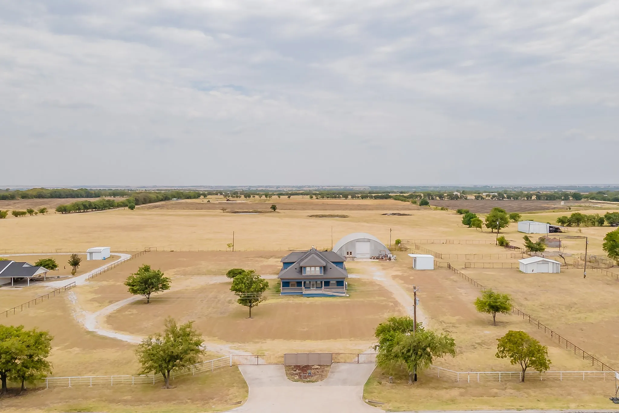 Single Family Residence For Sale in Wise County , 2163 Illinois Street, New Fairview, Texas 76078, 4 Bedroom, 3 Bathroom, Garage spaces, 4,200 Sqft, built in 1917, mls#21190267, Real Estate Agent in New Fairview, Homes For Sale in Wise county, Homes For Sale in New Fairview, Realtor in New Fairview Texas, Real Estate Brokerage Independent Realty Texas, Luminita Cordes Realtor