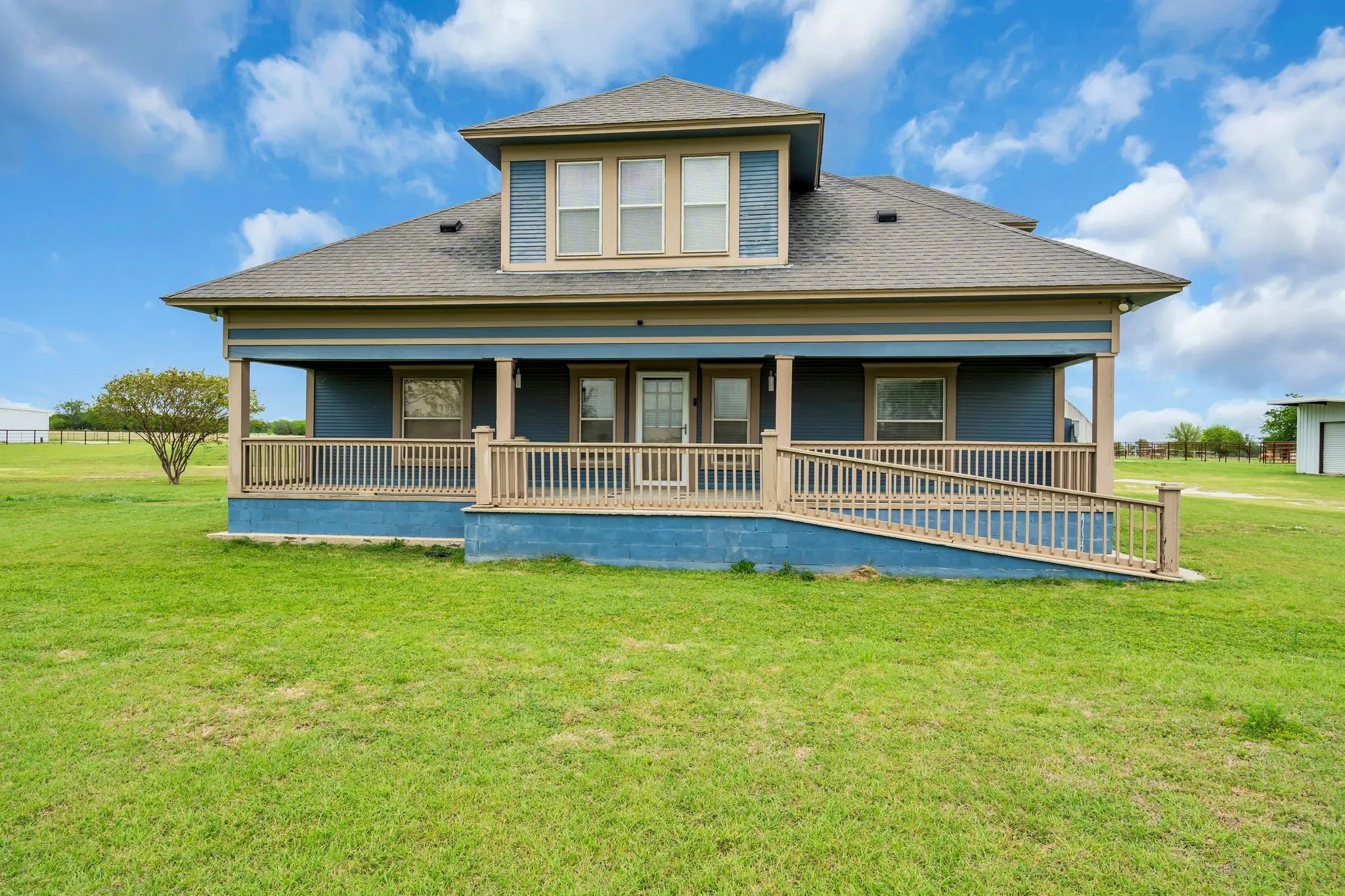 Single Family Residence For Sale in Wise County , 2163 Illinois Street, New Fairview, Texas 76078, 4 Bedroom, 3 Bathroom, Garage spaces, 4,200 Sqft, built in 1917, mls#21190267, Real Estate Agent in New Fairview, Homes For Sale in Wise county, Homes For Sale in New Fairview, Realtor in New Fairview Texas, Real Estate Brokerage Independent Realty Texas, Luminita Cordes Realtor