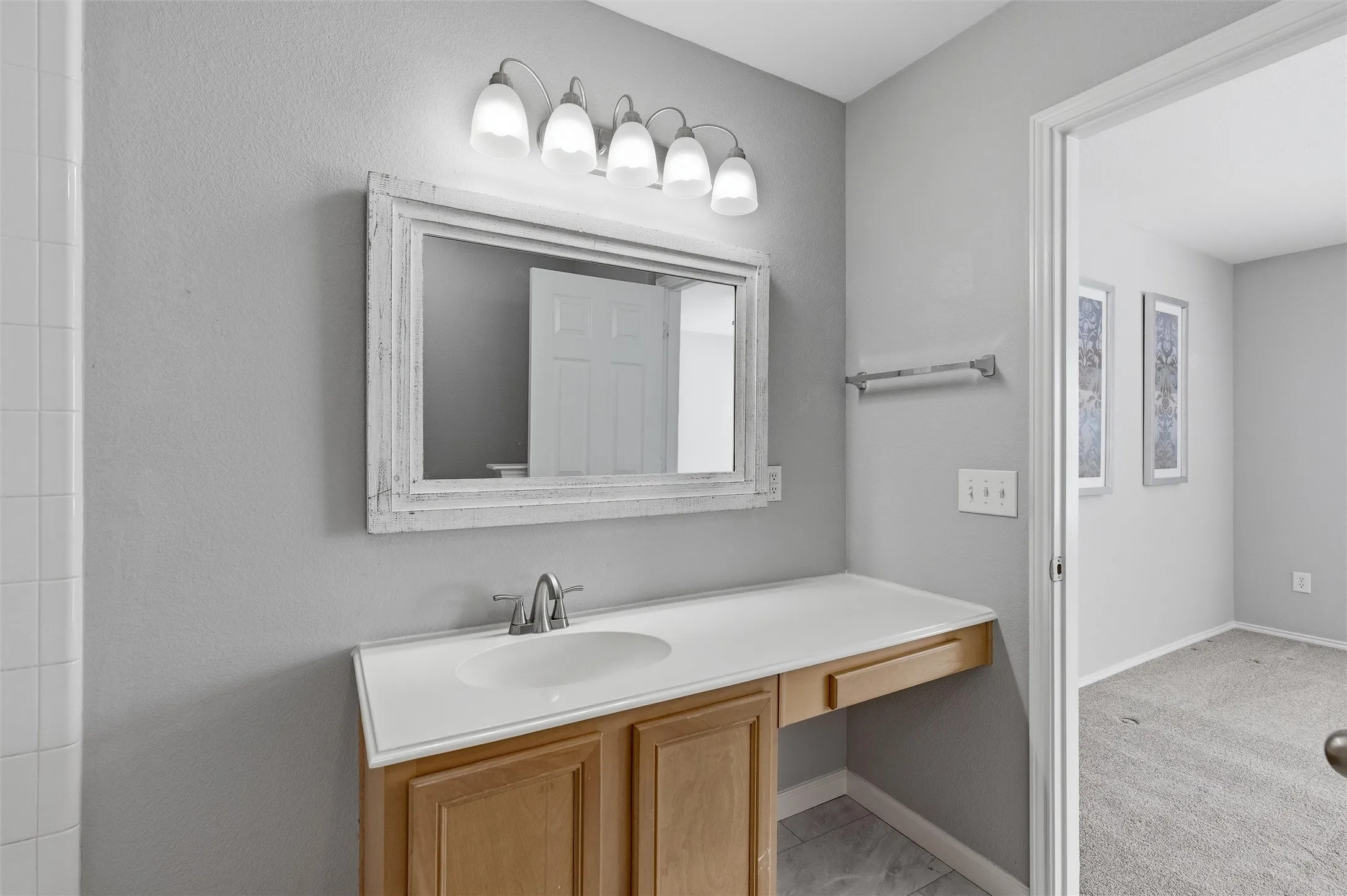 Townhouse For Sale in Collin County , 4921 Stone Gate Trail, Mc Kinney, Texas 75070, 2 Bedroom, 3 Bathroom, 2 Garage spaces, 1,497 Sqft, built in 2003, Preowned, mls#21224868, Real Estate Agent in Mc Kinney, Homes For Sale in Collin county, Homes For Sale in Mc Kinney, Realtor in Mc Kinney Texas, Real Estate Brokerage Independent Realty Texas, Luminita Cordes Realtor