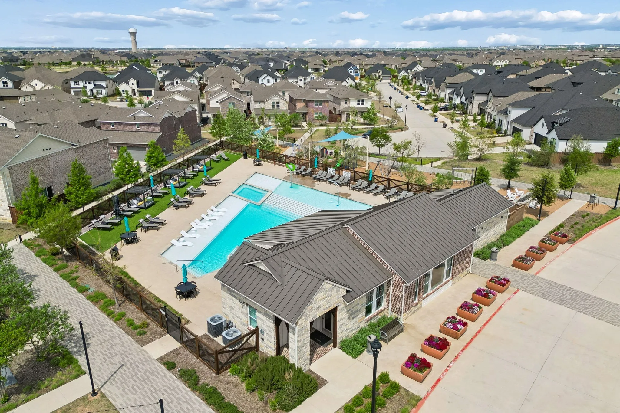 Single Family Residence For Sale in Collin County , 4424 Hazeltine Hills Drive, Celina, Texas 75009, 3 Bedroom, 3 Bathroom, 3 Garage spaces, 2,425 Sqft, built in 2016, Preowned, mls#21226619, Real Estate Agent in Celina, Homes For Sale in Collin county, Homes For Sale in Celina, Realtor in Celina Texas, Real Estate Brokerage Independent Realty Texas, Luminita Cordes Realtor