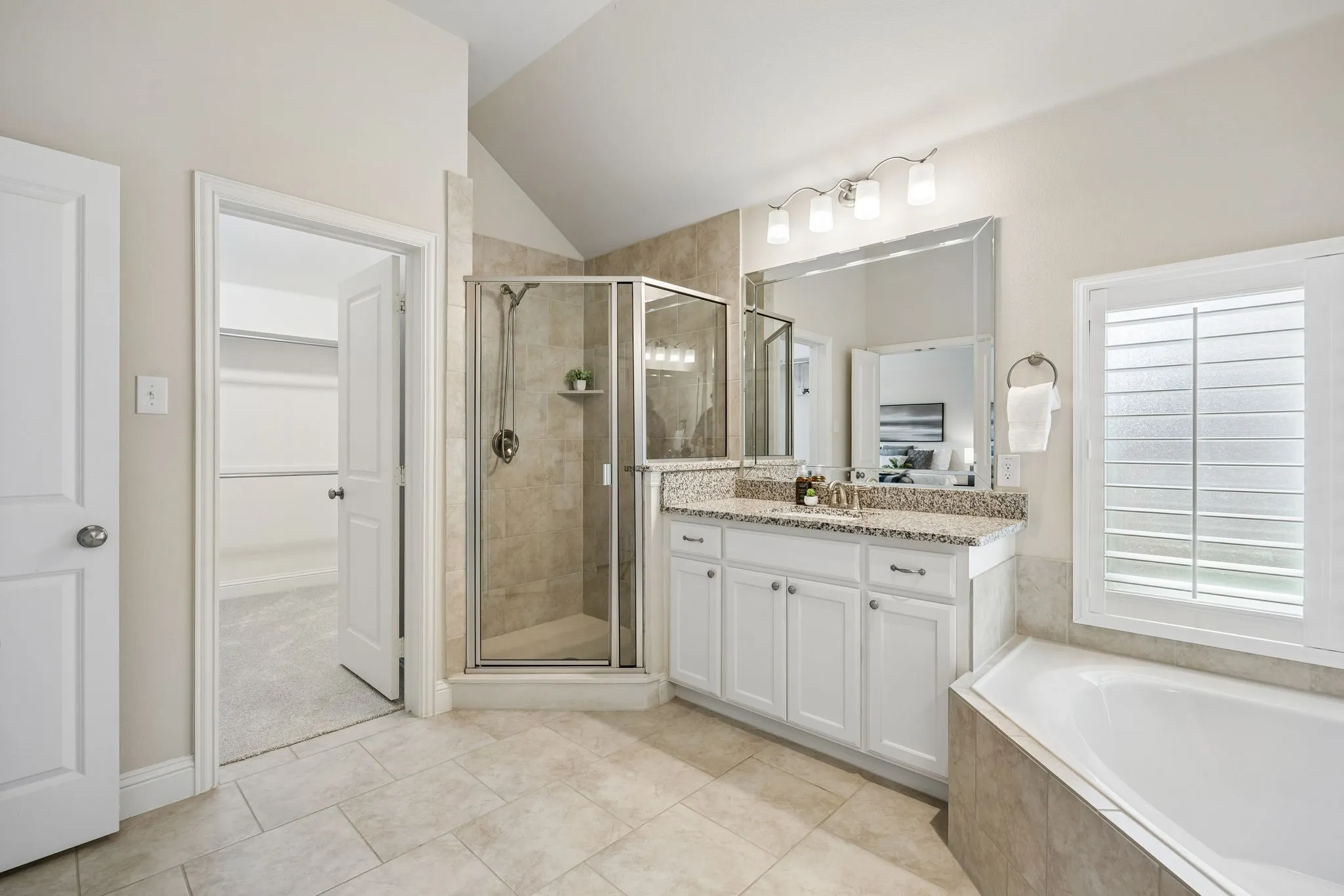 Single Family Residence For Sale in Collin County , 4424 Hazeltine Hills Drive, Celina, Texas 75009, 3 Bedroom, 3 Bathroom, 3 Garage spaces, 2,425 Sqft, built in 2016, Preowned, mls#21226619, Real Estate Agent in Celina, Homes For Sale in Collin county, Homes For Sale in Celina, Realtor in Celina Texas, Real Estate Brokerage Independent Realty Texas, Luminita Cordes Realtor