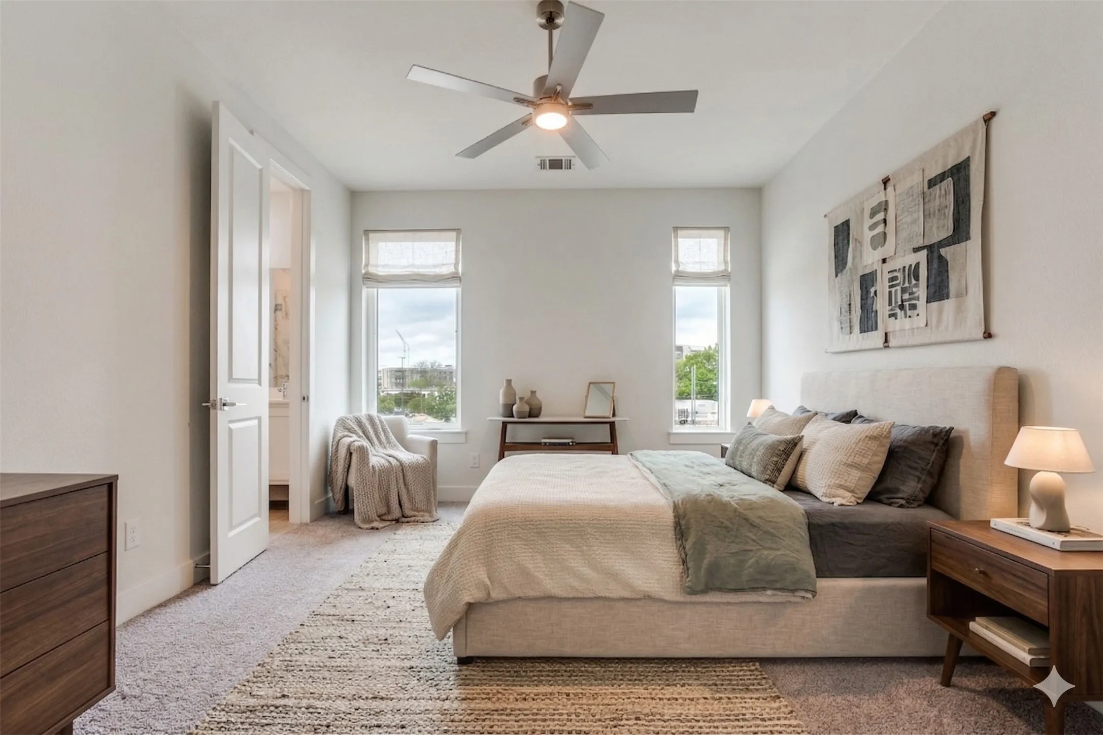 Townhouse For Sale in Dallas County , 5515 Bryan Parkway 104, Dallas, Texas 75206, 2 Bedroom, 3 Bathroom, 2 Garage spaces, 1,462 Sqft, built in 2019, Preowned, mls#21226898, Real Estate Agent in Dallas, Homes For Sale in Dallas county, Homes For Sale in Dallas, Realtor in Dallas Texas, Real Estate Brokerage Independent Realty Texas, Luminita Cordes Realtor