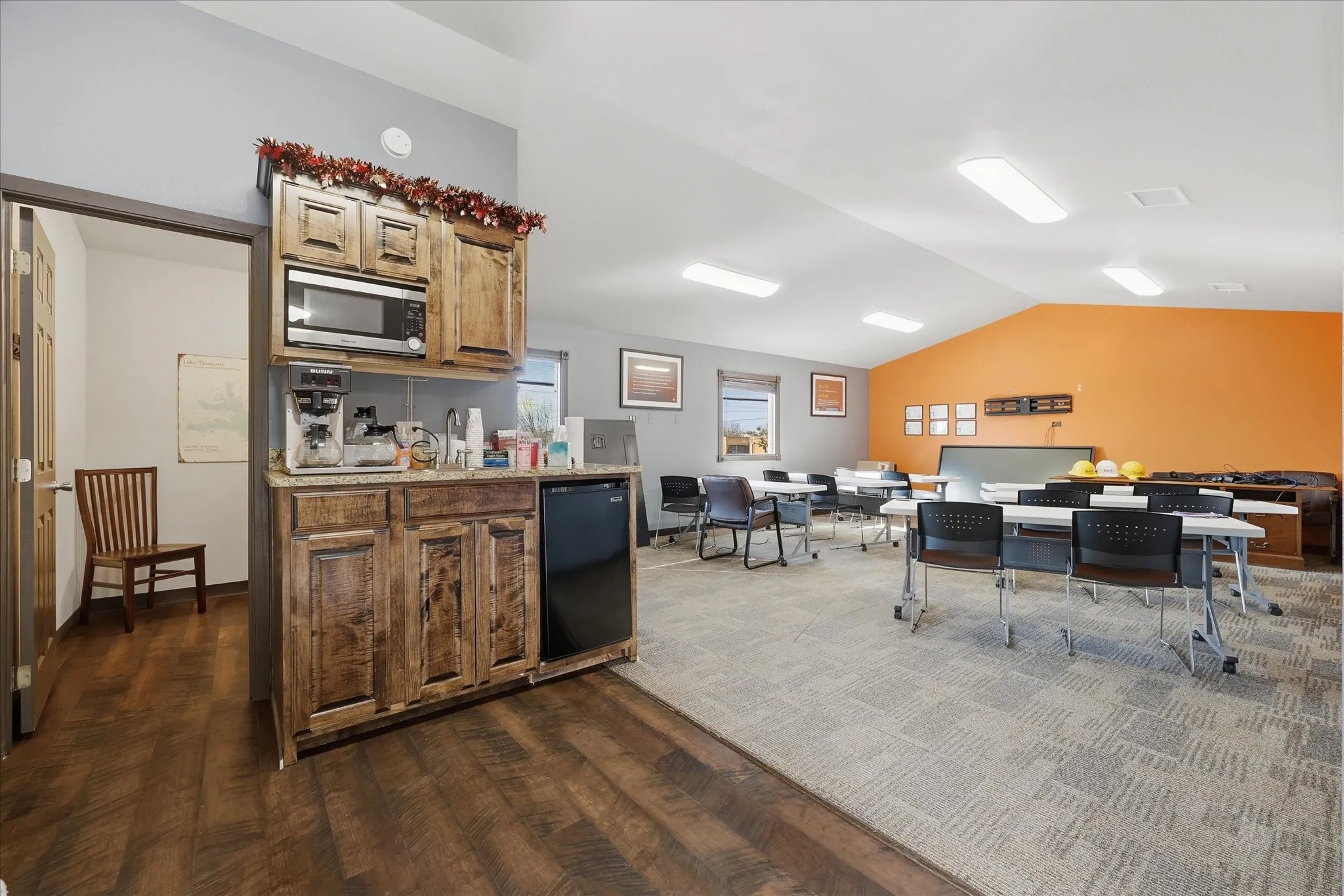 Office For Sale in Van Zandt County , 203 N 5th Street, Wills Point, Texas 75169, 0, 0, Garage spaces, 2,800 Sqft, built in 1950, Preowned, Price $549,999, mls#21226993, Real Estate Agent in Wills Point, Homes For Sale in Van Zandt county, Homes For Sale in Wills Point, Realtor in Wills Point Texas, Real Estate Brokerage Independent Realty Texas, Luminita Cordes Realtor