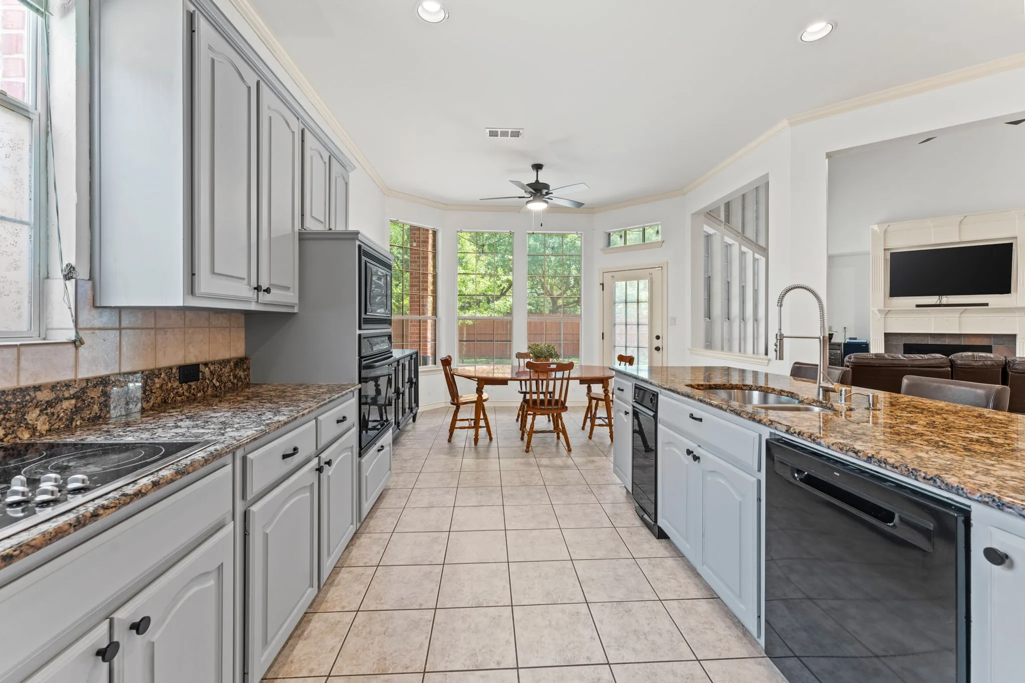 Single Family Residence For Sale in Collin County , 2001 Fleming Drive, Mc Kinney, Texas 75072, 4 Bedroom, 4 Bathroom, 3 Garage spaces, 3,468 Sqft, built in 2000, mls#21182889, Real Estate Agent in Mc Kinney, Homes For Sale in Collin county, Homes For Sale in Mc Kinney, Realtor in Mc Kinney Texas, Real Estate Brokerage Independent Realty Texas, Luminita Cordes Realtor