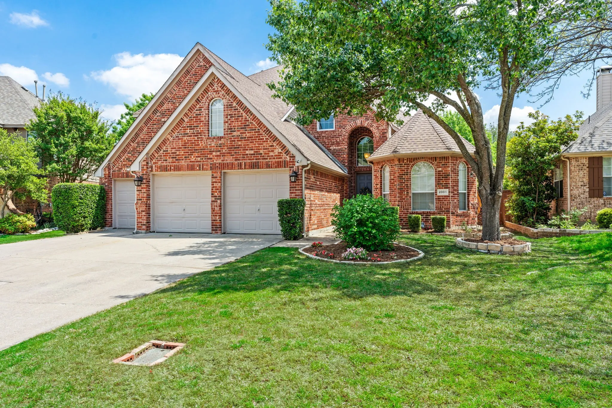 Single Family Residence For Sale in Collin County , 2001 Fleming Drive, Mc Kinney, Texas 75072, 4 Bedroom, 4 Bathroom, 3 Garage spaces, 3,468 Sqft, built in 2000, mls#21182889, Real Estate Agent in Mc Kinney, Homes For Sale in Collin county, Homes For Sale in Mc Kinney, Realtor in Mc Kinney Texas, Real Estate Brokerage Independent Realty Texas, Luminita Cordes Realtor