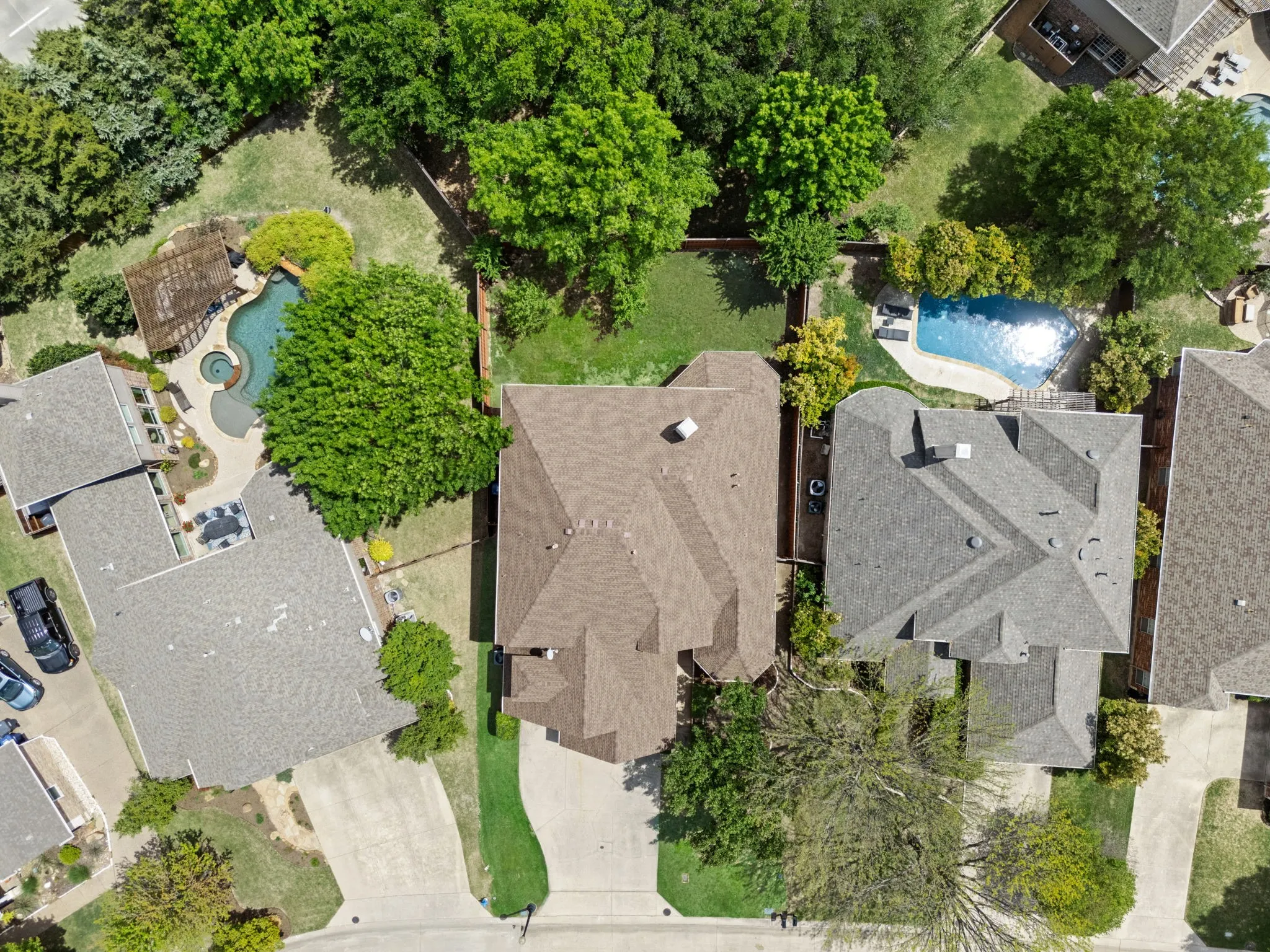 Single Family Residence For Sale in Collin County , 2001 Fleming Drive, Mc Kinney, Texas 75072, 4 Bedroom, 4 Bathroom, 3 Garage spaces, 3,468 Sqft, built in 2000, mls#21182889, Real Estate Agent in Mc Kinney, Homes For Sale in Collin county, Homes For Sale in Mc Kinney, Realtor in Mc Kinney Texas, Real Estate Brokerage Independent Realty Texas, Luminita Cordes Realtor