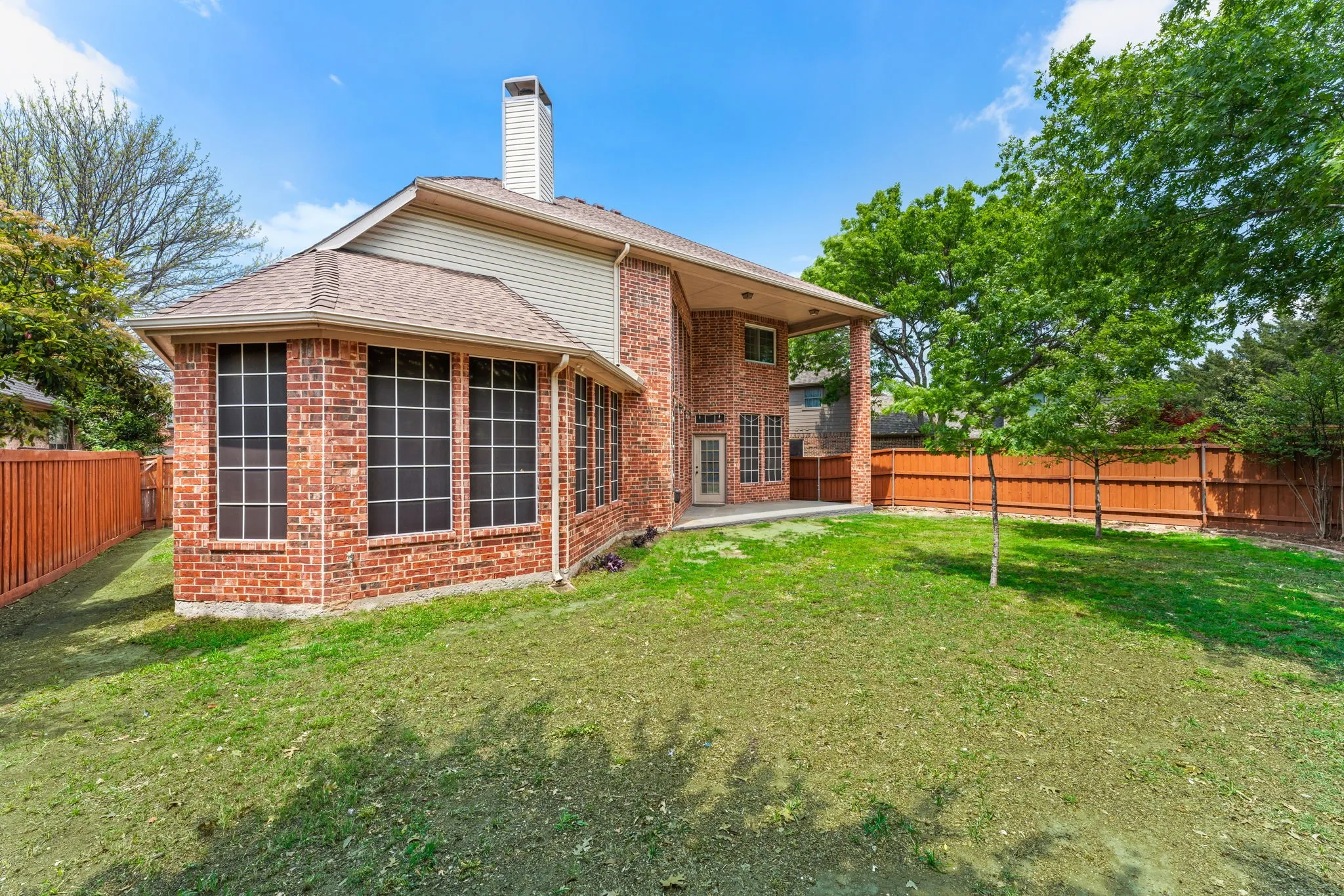 Single Family Residence For Sale in Collin County , 2001 Fleming Drive, Mc Kinney, Texas 75072, 4 Bedroom, 4 Bathroom, 3 Garage spaces, 3,468 Sqft, built in 2000, mls#21182889, Real Estate Agent in Mc Kinney, Homes For Sale in Collin county, Homes For Sale in Mc Kinney, Realtor in Mc Kinney Texas, Real Estate Brokerage Independent Realty Texas, Luminita Cordes Realtor