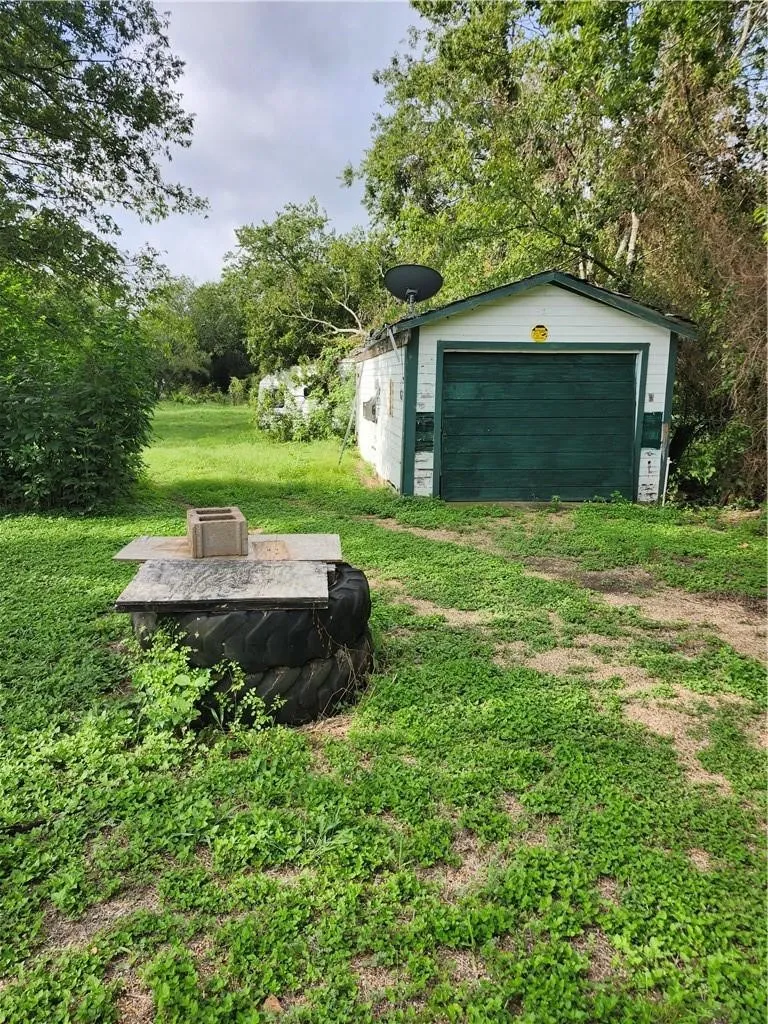 Improved Land For Sale in Falls County , 1202 Park Street, Marlin, Texas 76661, 0, 0, Garage spaces, 0 Sqft, built in 0, Price $80,000, mls#21226998, Real Estate Agent in Marlin, Homes For Sale in Falls county, Homes For Sale in Marlin, Realtor in Marlin Texas, Real Estate Brokerage Independent Realty Texas, Luminita Cordes Realtor