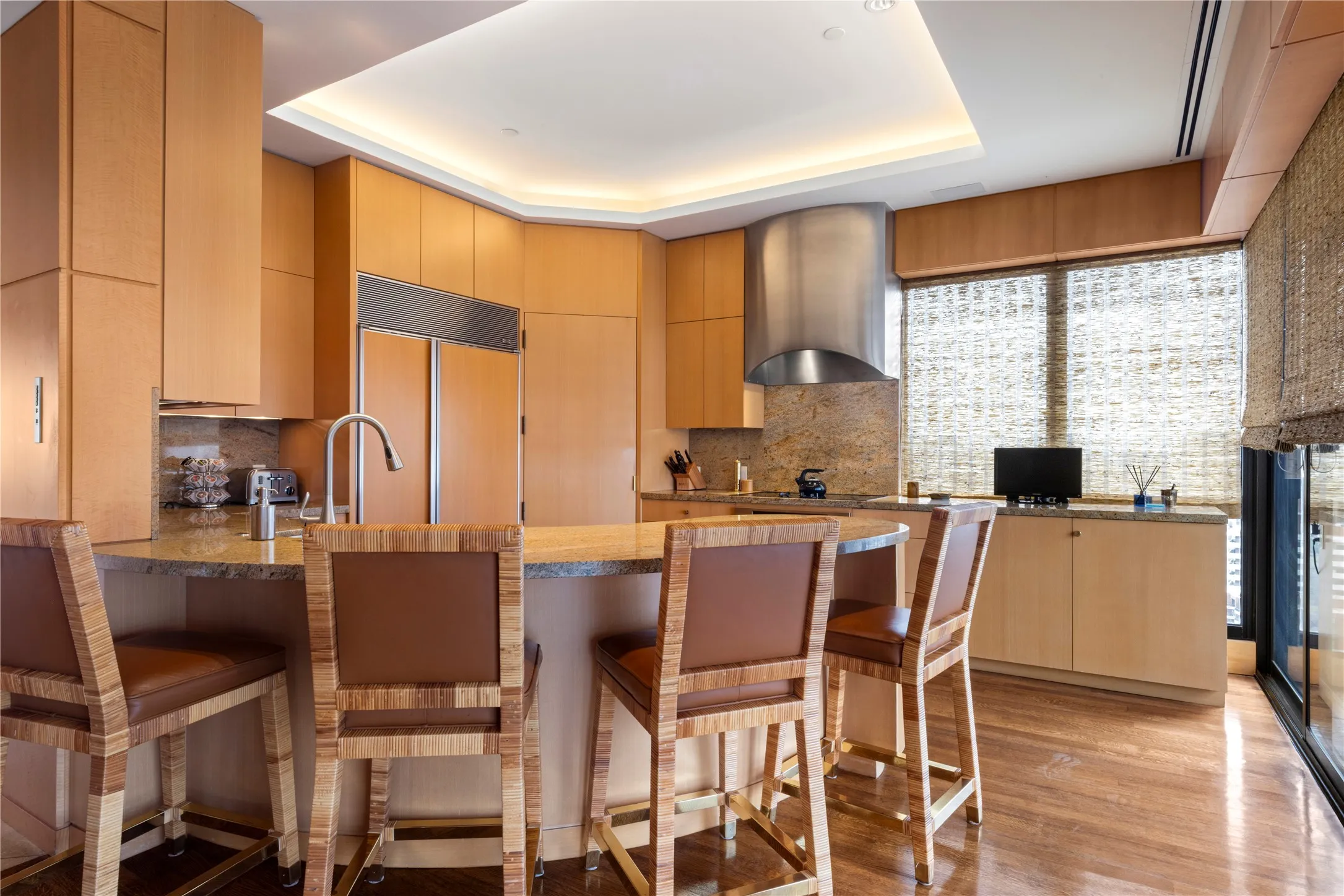 Condominium For Sale in Dallas County , 3831 Turtle Creek Boulevard PH 23B, Dallas, Texas 75219, 3 Bedroom, 4 Bathroom, 3 Garage spaces, 4,158 Sqft, built in 1981, Preowned, mls#21226032, Real Estate Agent in Dallas, Homes For Sale in Dallas county, Homes For Sale in Dallas, Realtor in Dallas Texas, Real Estate Brokerage Independent Realty Texas, Luminita Cordes Realtor