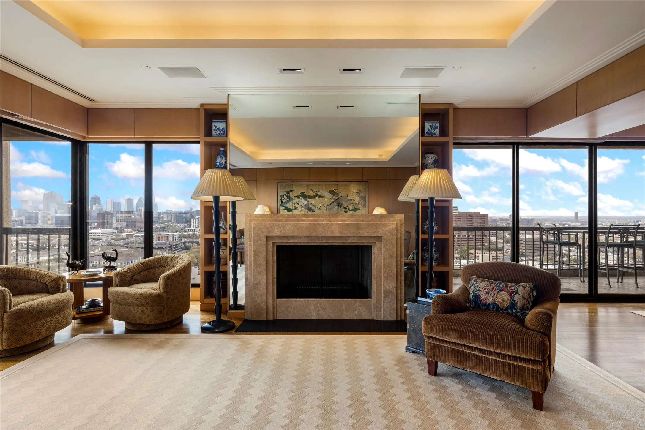 Condominium For Sale in Dallas County , 3831 Turtle Creek Boulevard PH 23B, Dallas, Texas 75219, 3 Bedroom, 4 Bathroom, 3 Garage spaces, 4,158 Sqft, built in 1981, Preowned, mls#21226032, Real Estate Agent in Dallas, Homes For Sale in Dallas county, Homes For Sale in Dallas, Realtor in Dallas Texas, Real Estate Brokerage Independent Realty Texas, Luminita Cordes Realtor
