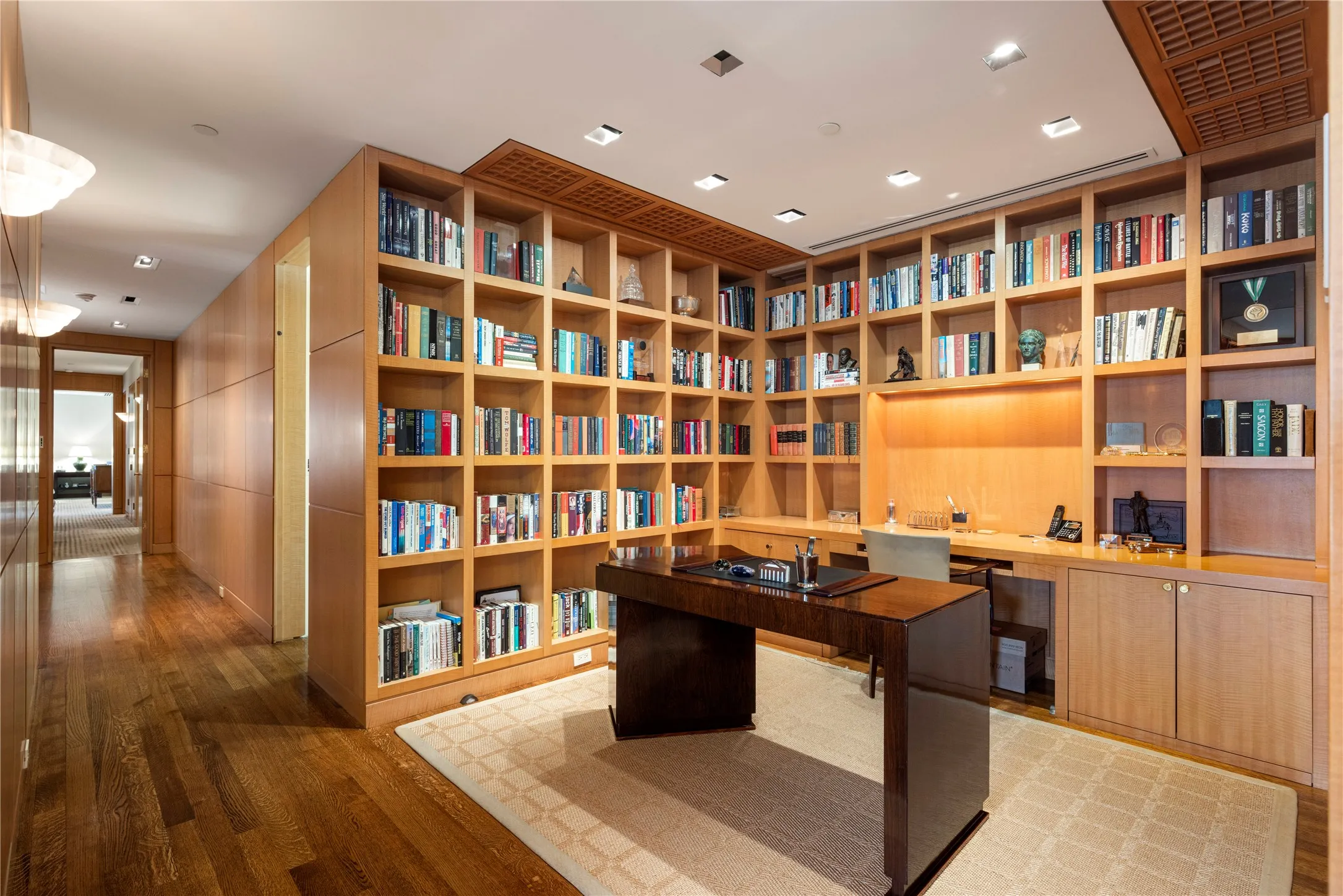 Condominium For Sale in Dallas County , 3831 Turtle Creek Boulevard PH 23B, Dallas, Texas 75219, 3 Bedroom, 4 Bathroom, 3 Garage spaces, 4,158 Sqft, built in 1981, Preowned, mls#21226032, Real Estate Agent in Dallas, Homes For Sale in Dallas county, Homes For Sale in Dallas, Realtor in Dallas Texas, Real Estate Brokerage Independent Realty Texas, Luminita Cordes Realtor