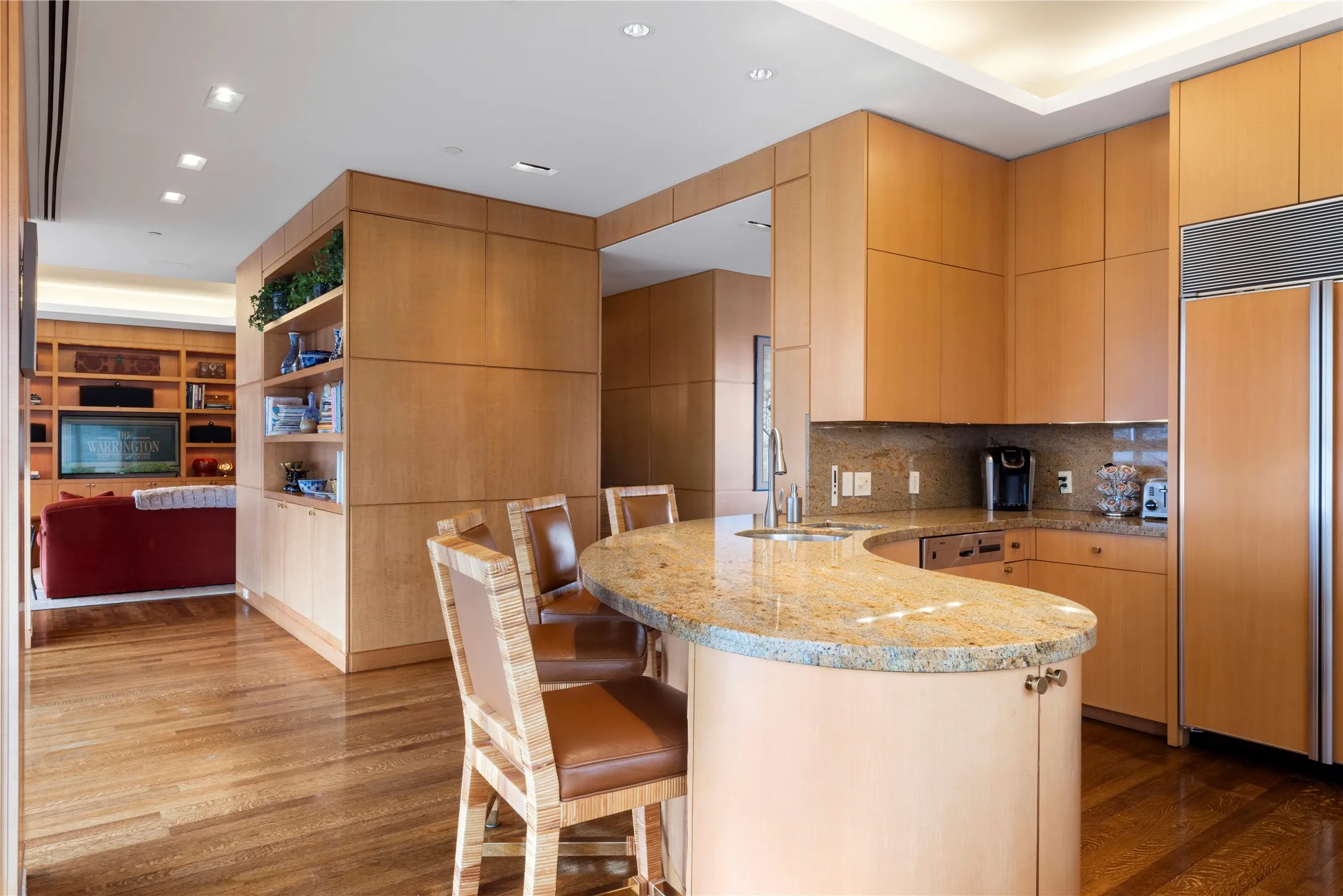 Condominium For Sale in Dallas County , 3831 Turtle Creek Boulevard PH 23B, Dallas, Texas 75219, 3 Bedroom, 4 Bathroom, 3 Garage spaces, 4,158 Sqft, built in 1981, Preowned, mls#21226032, Real Estate Agent in Dallas, Homes For Sale in Dallas county, Homes For Sale in Dallas, Realtor in Dallas Texas, Real Estate Brokerage Independent Realty Texas, Luminita Cordes Realtor