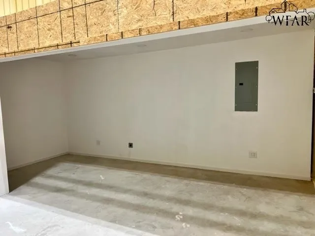 Business For Rent in Wichita County , 1433 30th, Wichita Falls, Texas 76302, 0, 0, Garage spaces, 0 Sqft, built in 2023, Preowned, Price $1,650, mls#21227164, Real Estate Agent in Wichita Falls, Homes For Rent in Wichita county, Homes For Rent in Wichita Falls, Realtor in Wichita Falls Texas, Real Estate Brokerage Independent Realty Texas, Luminita Cordes Realtor