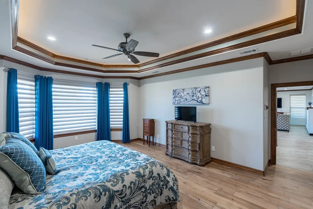 Single Family Residence For Sale in Anderson County , 401 An County Road 138, Elkhart, Texas 75839, 3 Bedroom, 2 Bathroom, 2 Garage spaces, 2,771 Sqft, built in 2020, Price $1,395,000, mls#21227181, Real Estate Agent in Elkhart, Homes For Sale in Anderson county, Homes For Sale in Elkhart, Realtor in Elkhart Texas, Real Estate Brokerage Independent Realty Texas, Luminita Cordes Realtor