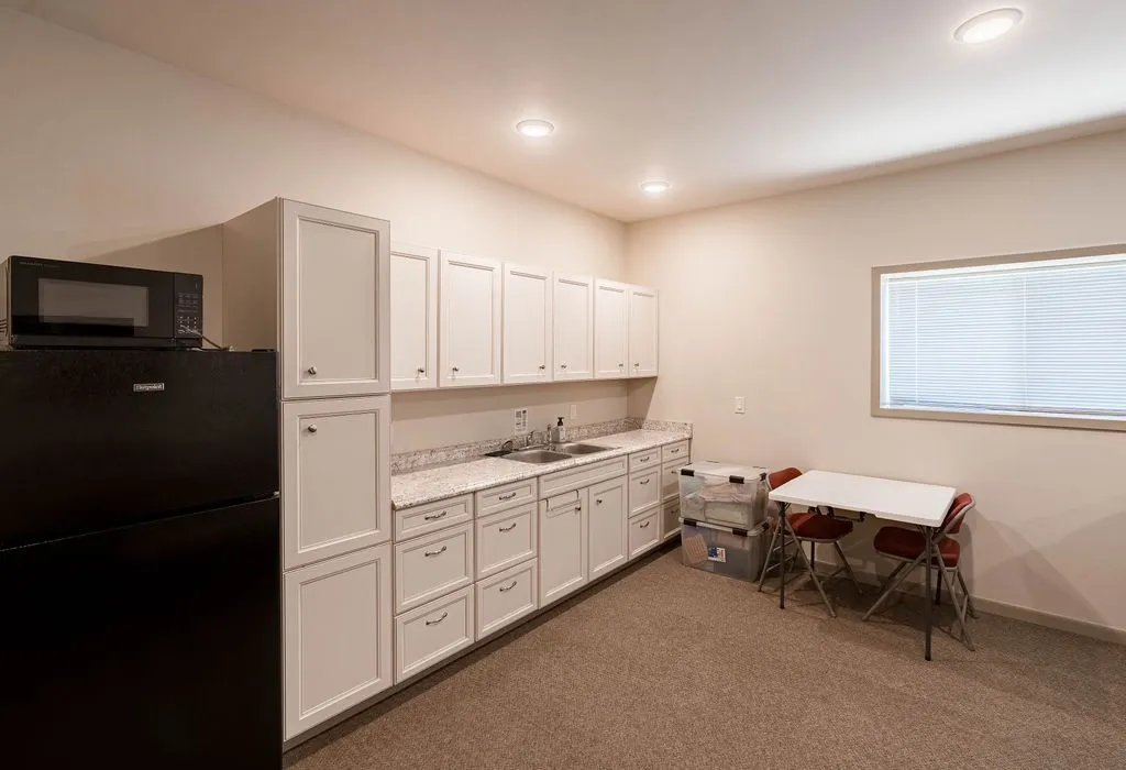 Single Family Residence For Sale in Anderson County , 401 An County Road 138, Elkhart, Texas 75839, 3 Bedroom, 2 Bathroom, 2 Garage spaces, 2,771 Sqft, built in 2020, Price $1,395,000, mls#21227181, Real Estate Agent in Elkhart, Homes For Sale in Anderson county, Homes For Sale in Elkhart, Realtor in Elkhart Texas, Real Estate Brokerage Independent Realty Texas, Luminita Cordes Realtor