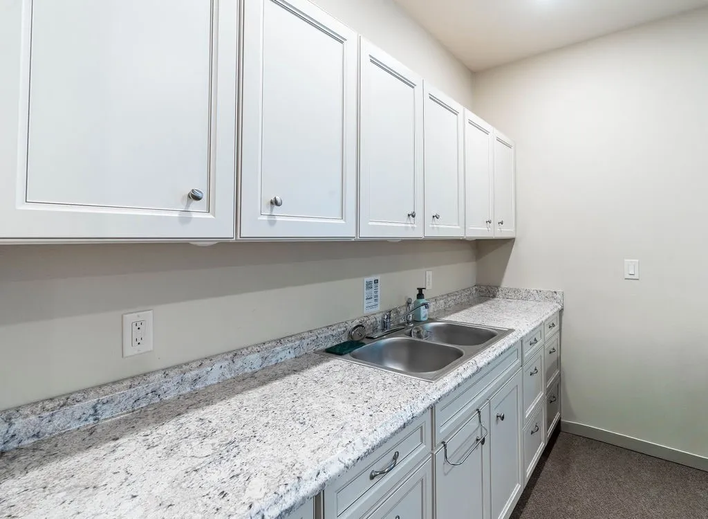 Single Family Residence For Sale in Anderson County , 401 An County Road 138, Elkhart, Texas 75839, 3 Bedroom, 2 Bathroom, 2 Garage spaces, 2,771 Sqft, built in 2020, Price $1,395,000, mls#21227181, Real Estate Agent in Elkhart, Homes For Sale in Anderson county, Homes For Sale in Elkhart, Realtor in Elkhart Texas, Real Estate Brokerage Independent Realty Texas, Luminita Cordes Realtor