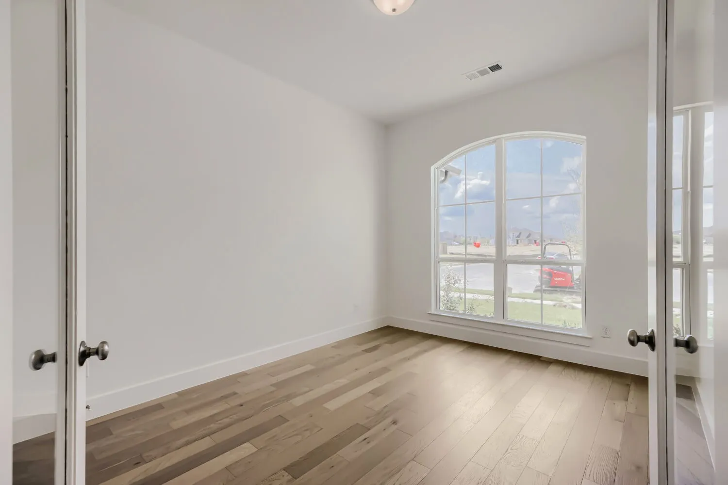 Single Family Residence For Sale in Collin County , 317 Barn Swallow Drive, Celina, Texas 75009, 4 Bedroom, 4 Bathroom, 2 Garage spaces, 3,026 Sqft, built in 2026, New Construction - Incomplete, mls#21227195, Real Estate Agent in Celina, Homes For Sale in Collin county, Homes For Sale in Celina, Realtor in Celina Texas, Real Estate Brokerage Independent Realty Texas, Luminita Cordes Realtor