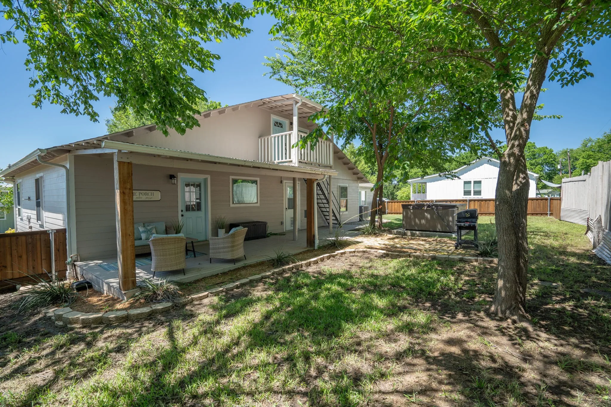 Single Family Residence For Sale in Collin County , 7431 County Road 964, Nevada, Texas 75173, 3 Bedroom, 3 Bathroom, 2 Garage spaces, 2,177 Sqft, built in 2009, Preowned, mls#21187165, Real Estate Agent in Nevada, Homes For Sale in Collin county, Homes For Sale in Nevada, Realtor in Nevada Texas, Real Estate Brokerage Independent Realty Texas, Luminita Cordes Realtor