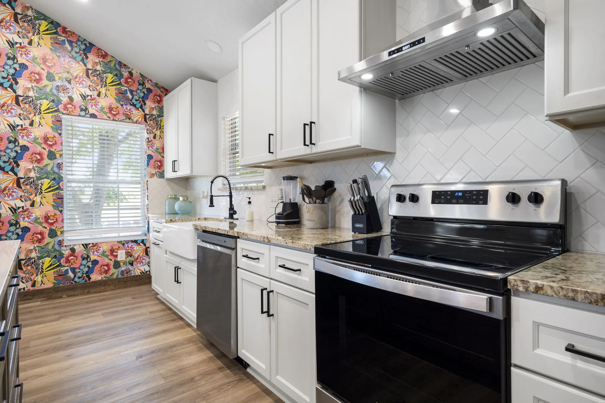 Single Family Residence For Sale in Collin County , 7431 County Road 964, Nevada, Texas 75173, 3 Bedroom, 3 Bathroom, 2 Garage spaces, 2,177 Sqft, built in 2009, Preowned, mls#21187165, Real Estate Agent in Nevada, Homes For Sale in Collin county, Homes For Sale in Nevada, Realtor in Nevada Texas, Real Estate Brokerage Independent Realty Texas, Luminita Cordes Realtor