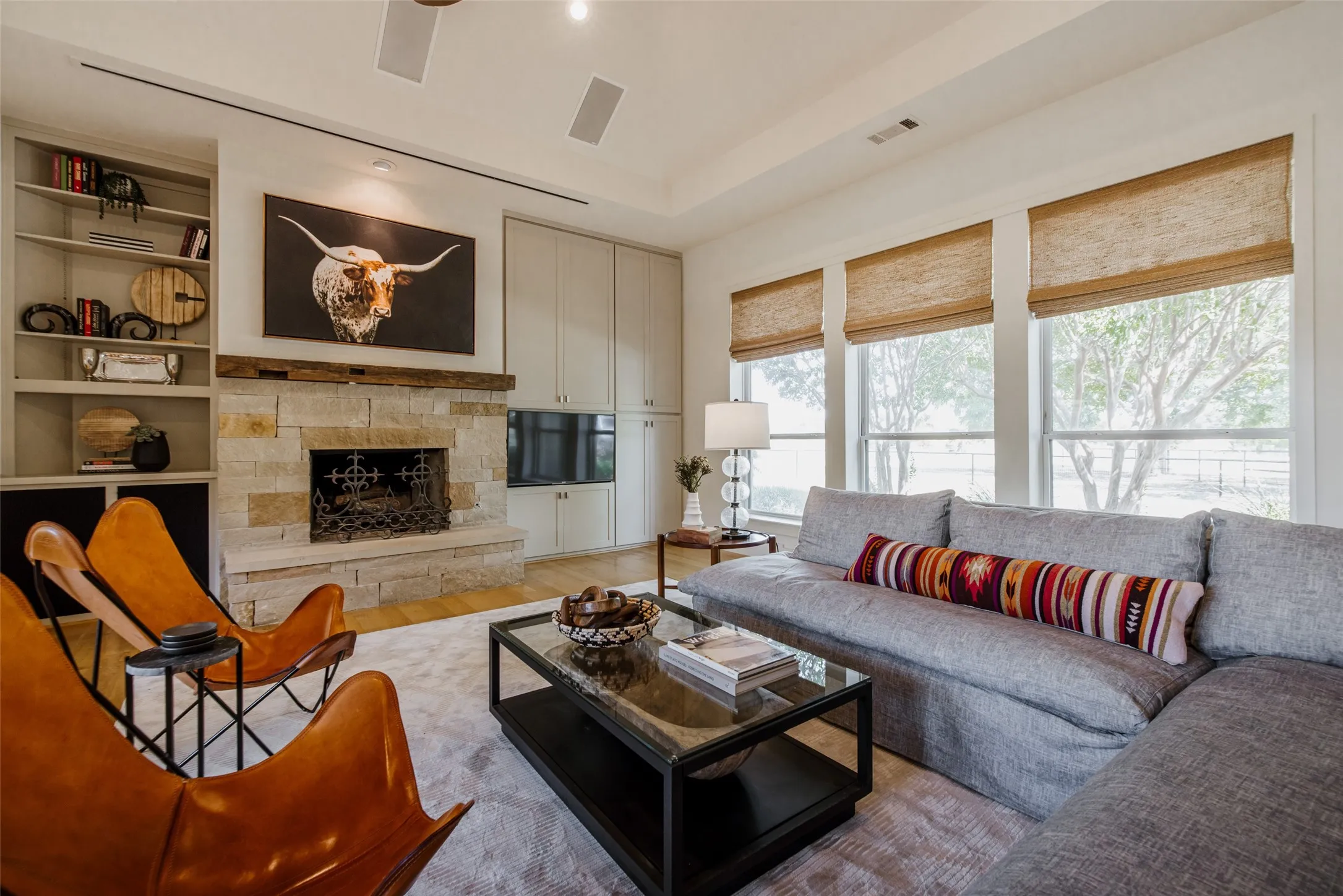 Single Family Residence For Sale in Denton County , 3800 Historic Lane, Cross Roads, Texas 76227, 5 Bedrooms, 9 Bathrooms, 4 Garage spaces, 5,639 Sqft, built in 1990, Preowned, Price $10,800,000, mls#21227092, Real Estate Agent in Cross Roads, Homes For Sale in Denton county, Homes For Sale in Cross Roads, Realtor in Cross Roads Texas, Real Estate Brokerage Independent Realty Texas, Luminita Cordes Realtor