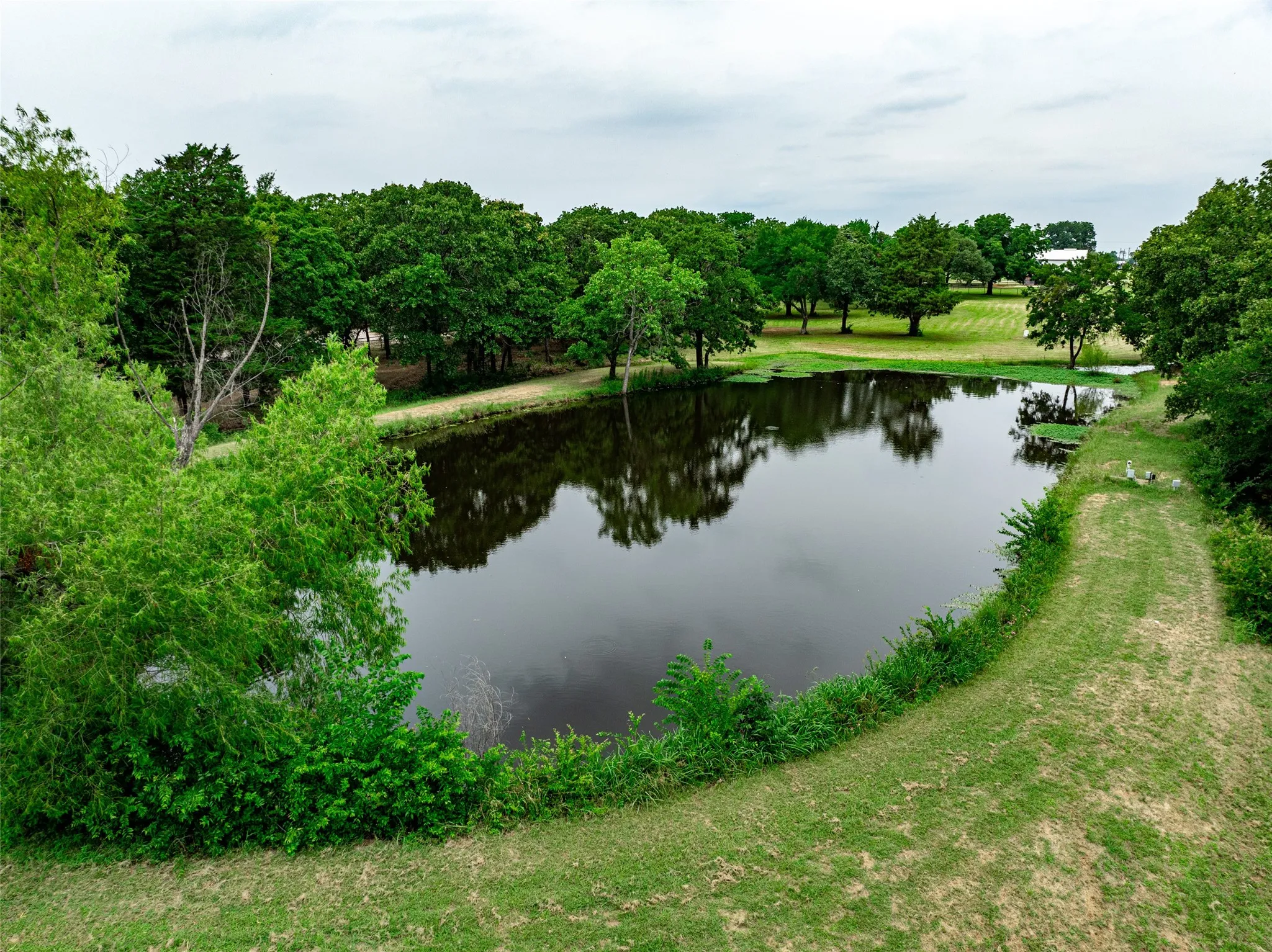 Single Family Residence For Sale in Denton County , 3800 Historic Lane, Cross Roads, Texas 76227, 5 Bedrooms, 9 Bathrooms, 4 Garage spaces, 5,639 Sqft, built in 1990, Preowned, Price $10,800,000, mls#21227092, Real Estate Agent in Cross Roads, Homes For Sale in Denton county, Homes For Sale in Cross Roads, Realtor in Cross Roads Texas, Real Estate Brokerage Independent Realty Texas, Luminita Cordes Realtor