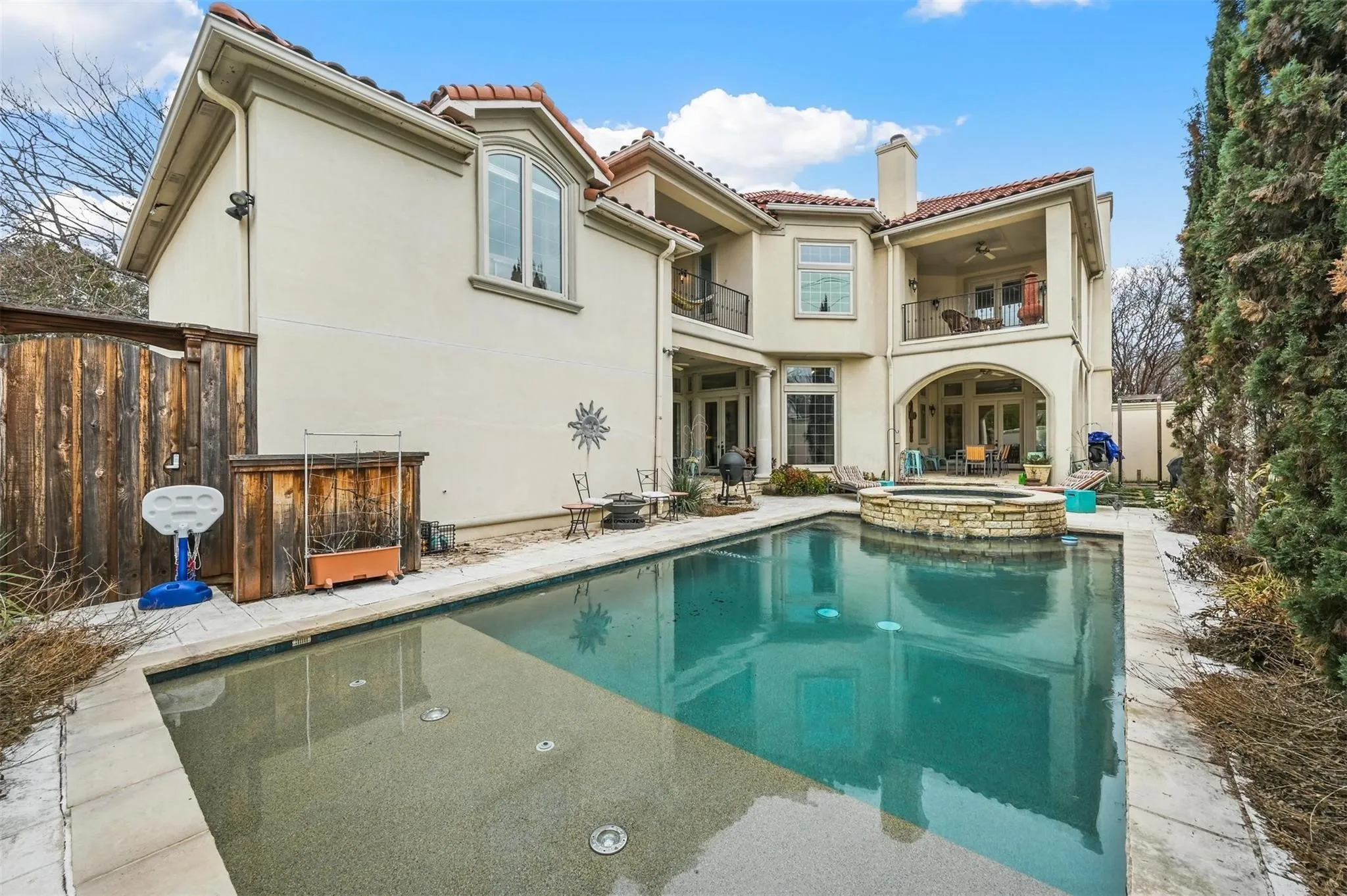 Single Family Residence For Rent in Dallas County , 3320 Harvard Avenue, Highland Park, Texas 75205, 5 Bedrooms, 6 Bathrooms, 3 Garage spaces, 6,150 Sqft, built in 2000, Price $12,000, mls#21227259, Real Estate Agent in Highland Park, Homes For Rent in Dallas county, Homes For Rent in Highland Park, Realtor in Highland Park Texas, Real Estate Brokerage Independent Realty Texas, Luminita Cordes Realtor