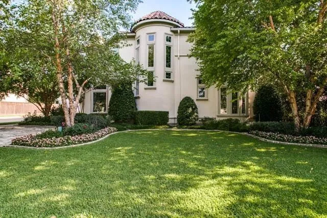 Single Family Residence For Rent in Dallas County , 3320 Harvard Avenue, Highland Park, Texas 75205, 5 Bedrooms, 6 Bathrooms, 3 Garage spaces, 6,150 Sqft, built in 2000, Price $12,000, mls#21227259, Real Estate Agent in Highland Park, Homes For Rent in Dallas county, Homes For Rent in Highland Park, Realtor in Highland Park Texas, Real Estate Brokerage Independent Realty Texas, Luminita Cordes Realtor
