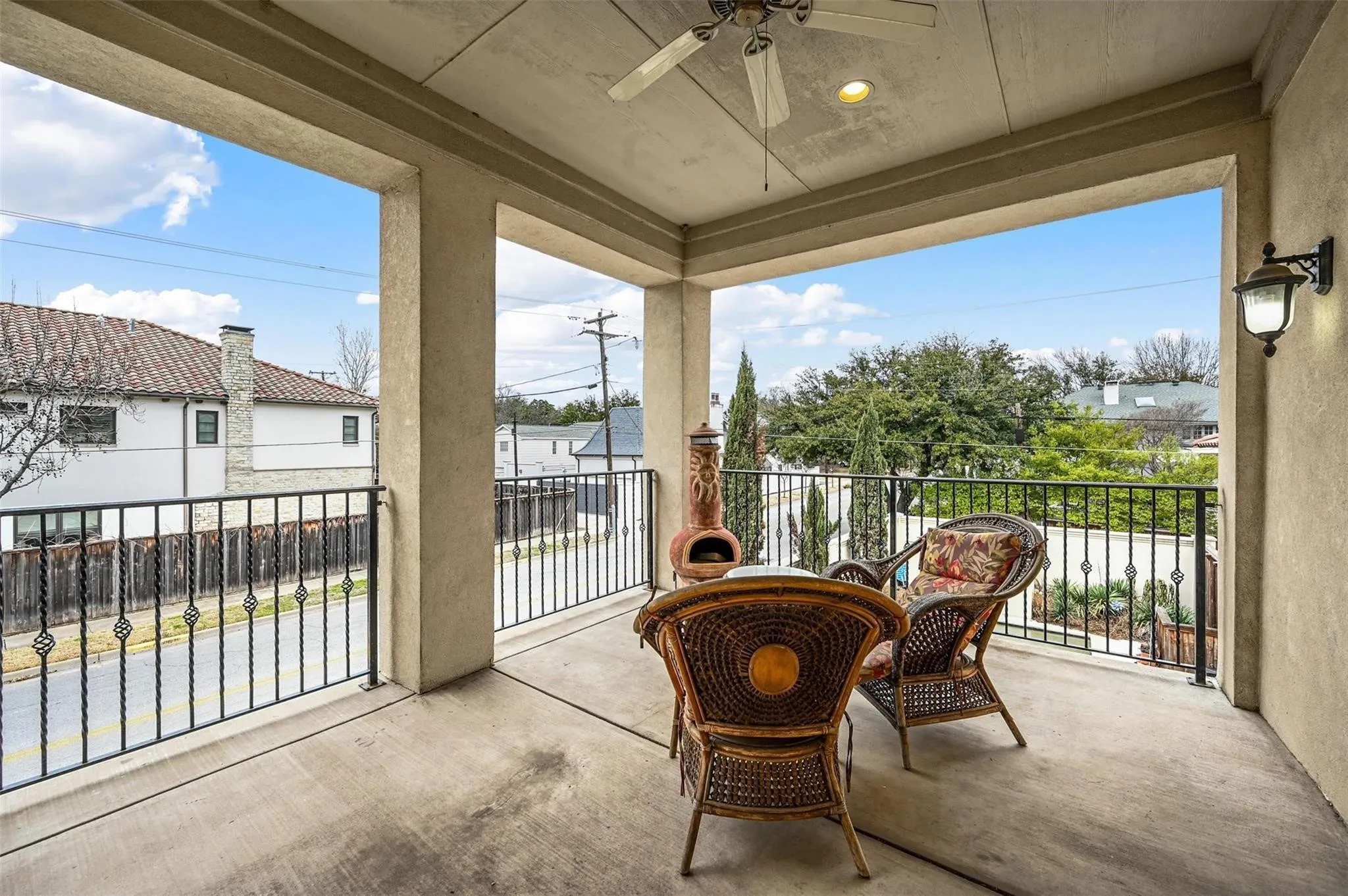 Single Family Residence For Rent in Dallas County , 3320 Harvard Avenue, Highland Park, Texas 75205, 5 Bedrooms, 6 Bathrooms, 3 Garage spaces, 6,150 Sqft, built in 2000, Price $12,000, mls#21227259, Real Estate Agent in Highland Park, Homes For Rent in Dallas county, Homes For Rent in Highland Park, Realtor in Highland Park Texas, Real Estate Brokerage Independent Realty Texas, Luminita Cordes Realtor