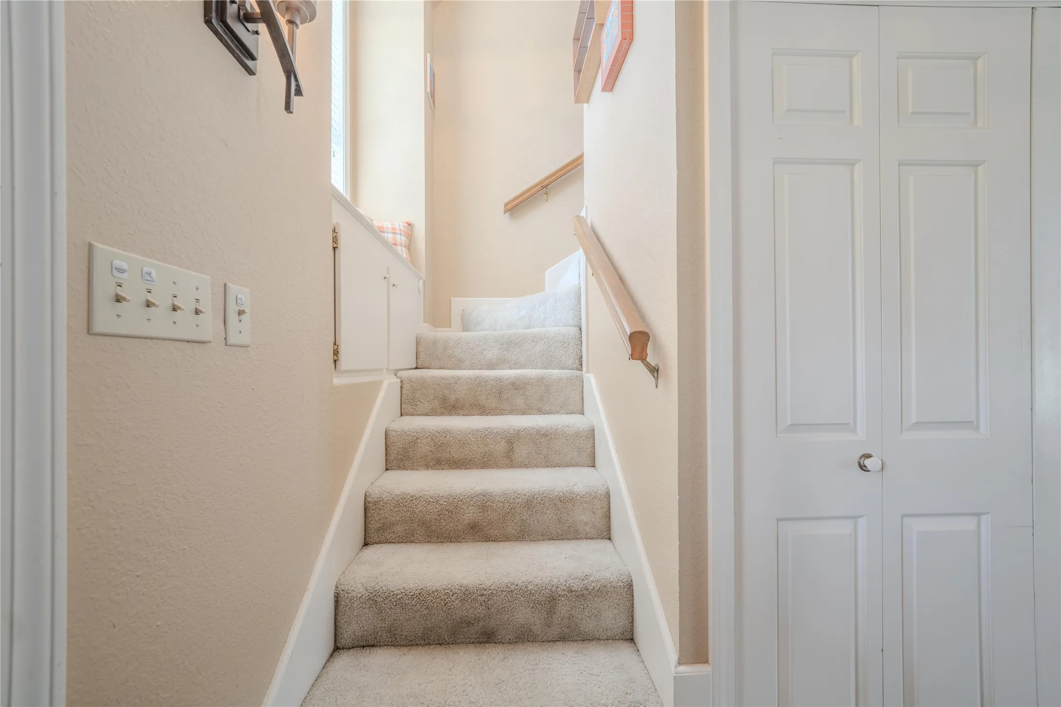 Single Family Residence For Sale in Titus County , 343 County Road 2938 N, Pittsburg, Texas 75686, 4 Bedrooms, 3 Bathrooms, Garage spaces, 1,828 Sqft, built in 1987, Preowned, Price $695,000, mls#21227251, Real Estate Agent in Pittsburg, Homes For Sale in Titus county, Homes For Sale in Pittsburg, Realtor in Pittsburg Texas, Real Estate Brokerage Independent Realty Texas, Luminita Cordes Realtor