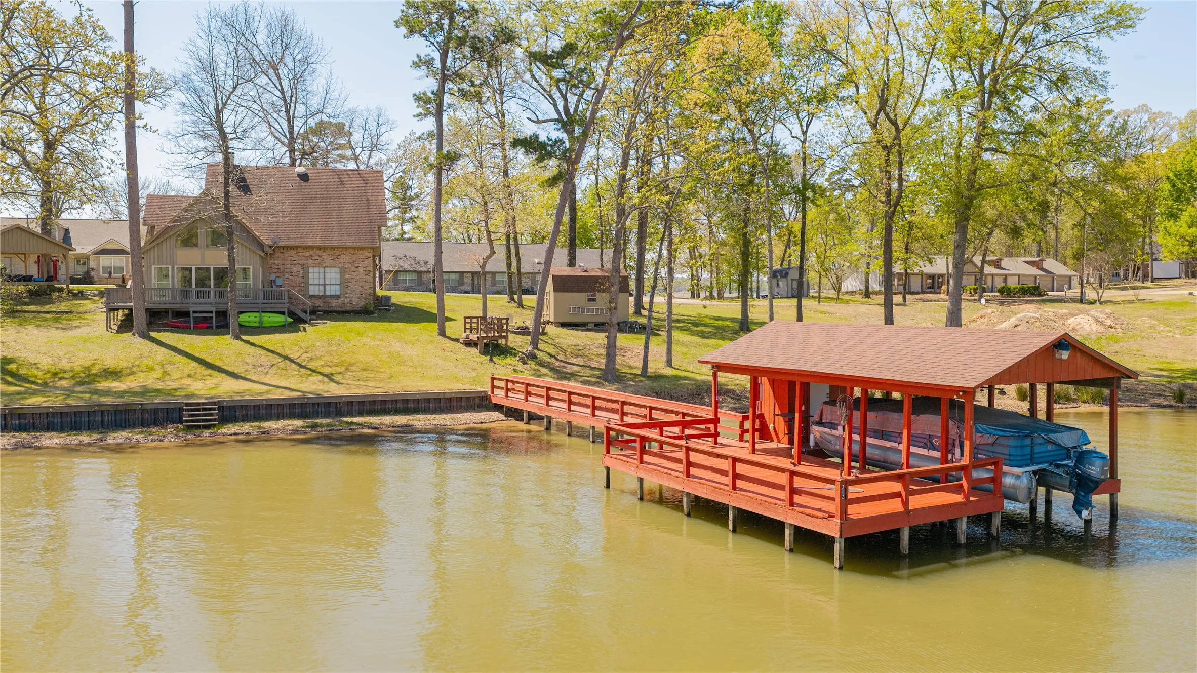 Single Family Residence For Sale in Titus County , 343 County Road 2938 N, Pittsburg, Texas 75686, 4 Bedrooms, 3 Bathrooms, Garage spaces, 1,828 Sqft, built in 1987, Preowned, Price $695,000, mls#21227251, Real Estate Agent in Pittsburg, Homes For Sale in Titus county, Homes For Sale in Pittsburg, Realtor in Pittsburg Texas, Real Estate Brokerage Independent Realty Texas, Luminita Cordes Realtor