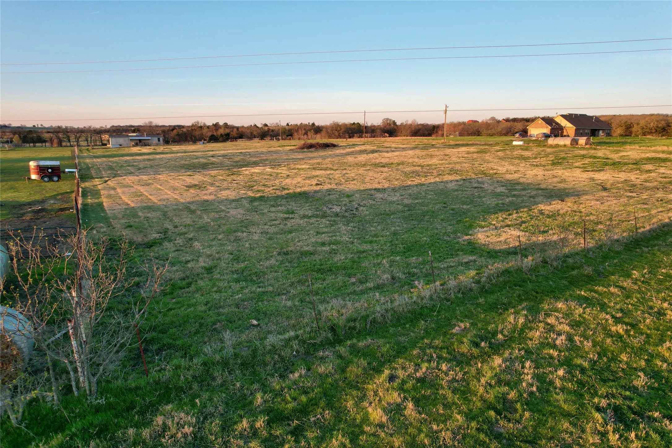 Mobile Home For Sale in Cooke County , 771 County Road 121, Gainesville, Texas 76240, 3 Bedroom, 2 Bathroom, Garage spaces, 1,344 Sqft, built in 2014, Preowned, mls#21226263, Real Estate Agent in Gainesville, Homes For Sale in Cooke county, Homes For Sale in Gainesville, Realtor in Gainesville Texas, Real Estate Brokerage Independent Realty Texas, Luminita Cordes Realtor