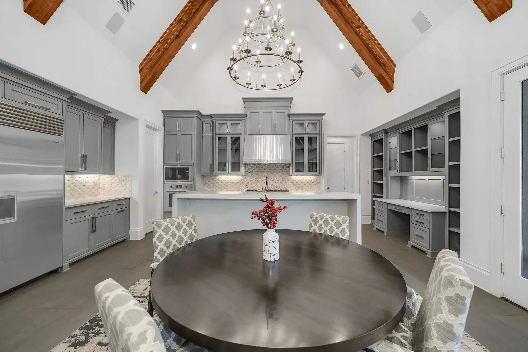 Single Family Residence For Sale in Denton County , 3772 Hamilton Heights Avenue, Frisco, Texas 75034, 5 Bedroom, 7 Bathroom, 3 Garage spaces, 4,632 Sqft, built in 2017, Preowned, mls#21223689, Real Estate Agent in Frisco, Homes For Sale in Denton county, Homes For Sale in Frisco, Realtor in Frisco Texas, Real Estate Brokerage Independent Realty Texas, Luminita Cordes Realtor
