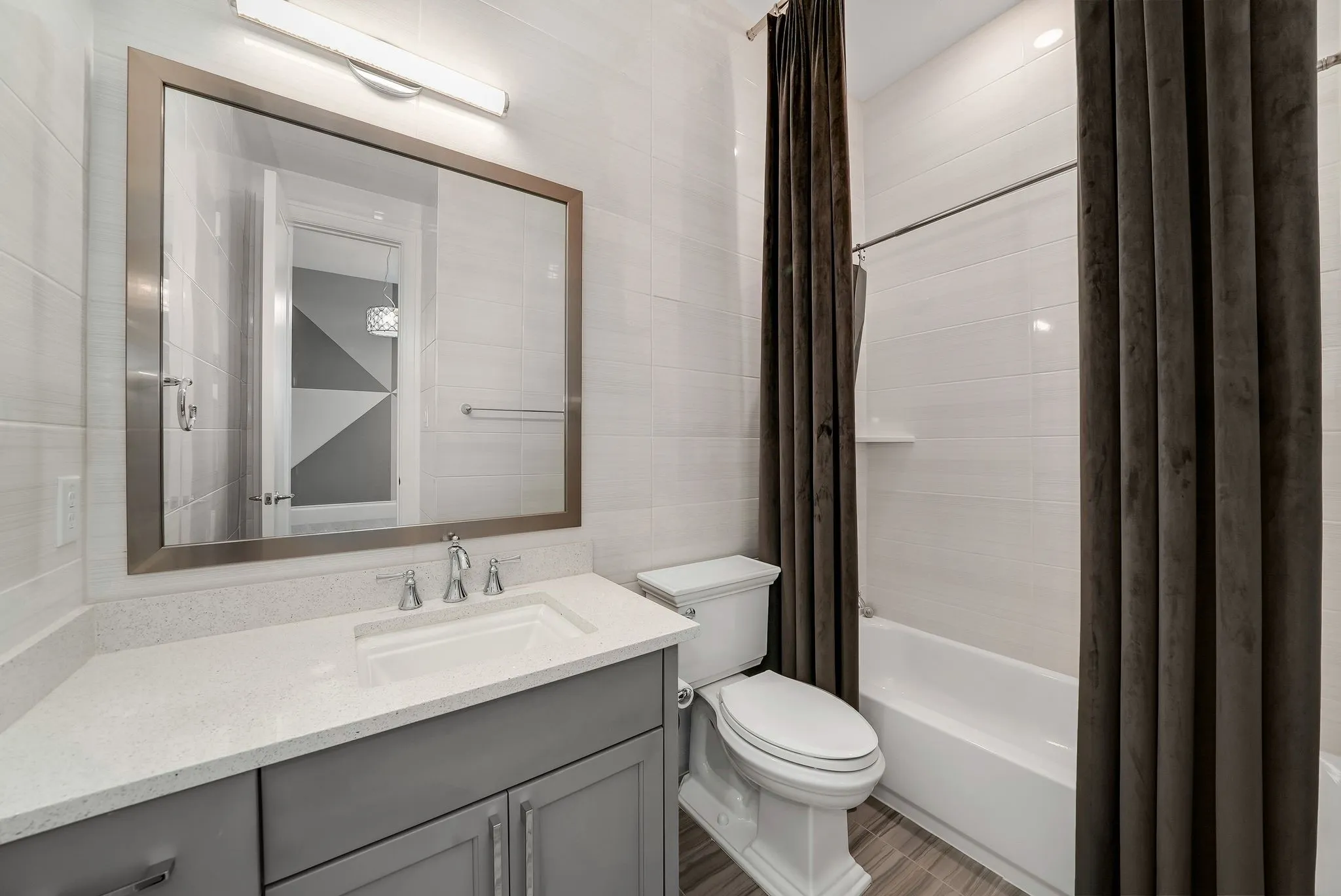 Single Family Residence For Sale in Denton County , 3772 Hamilton Heights Avenue, Frisco, Texas 75034, 5 Bedroom, 7 Bathroom, 3 Garage spaces, 4,632 Sqft, built in 2017, Preowned, mls#21223689, Real Estate Agent in Frisco, Homes For Sale in Denton county, Homes For Sale in Frisco, Realtor in Frisco Texas, Real Estate Brokerage Independent Realty Texas, Luminita Cordes Realtor