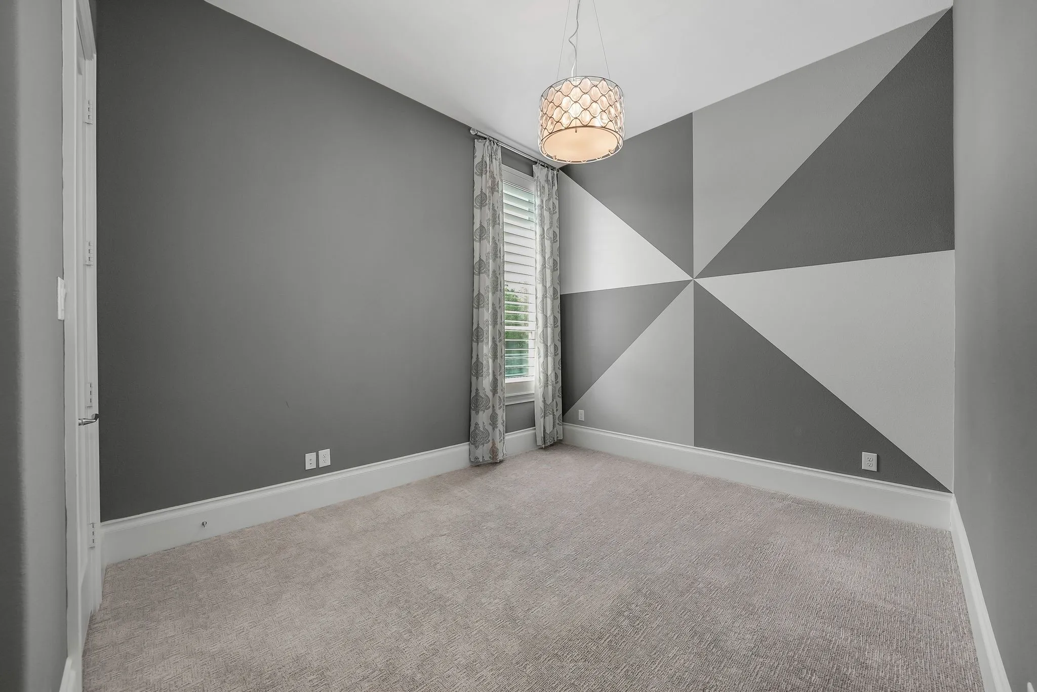 Single Family Residence For Sale in Denton County , 3772 Hamilton Heights Avenue, Frisco, Texas 75034, 5 Bedroom, 7 Bathroom, 3 Garage spaces, 4,632 Sqft, built in 2017, Preowned, mls#21223689, Real Estate Agent in Frisco, Homes For Sale in Denton county, Homes For Sale in Frisco, Realtor in Frisco Texas, Real Estate Brokerage Independent Realty Texas, Luminita Cordes Realtor