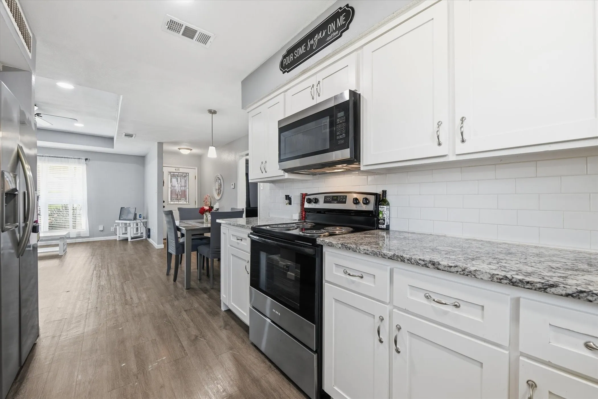 Single Family Residence For Rent in Dallas County , 1728 S Bent Tree Trail, Grand Prairie, Texas 75052, 3 Bedroom, 2 Bathroom, 2 Garage spaces, 1,092 Sqft, built in 1982, Preowned, Price $2,100, mls#21227303, Real Estate Agent in Grand Prairie, Homes For Rent in Dallas county, Homes For Rent in Grand Prairie, Realtor in Grand Prairie Texas, Real Estate Brokerage Independent Realty Texas, Luminita Cordes Realtor