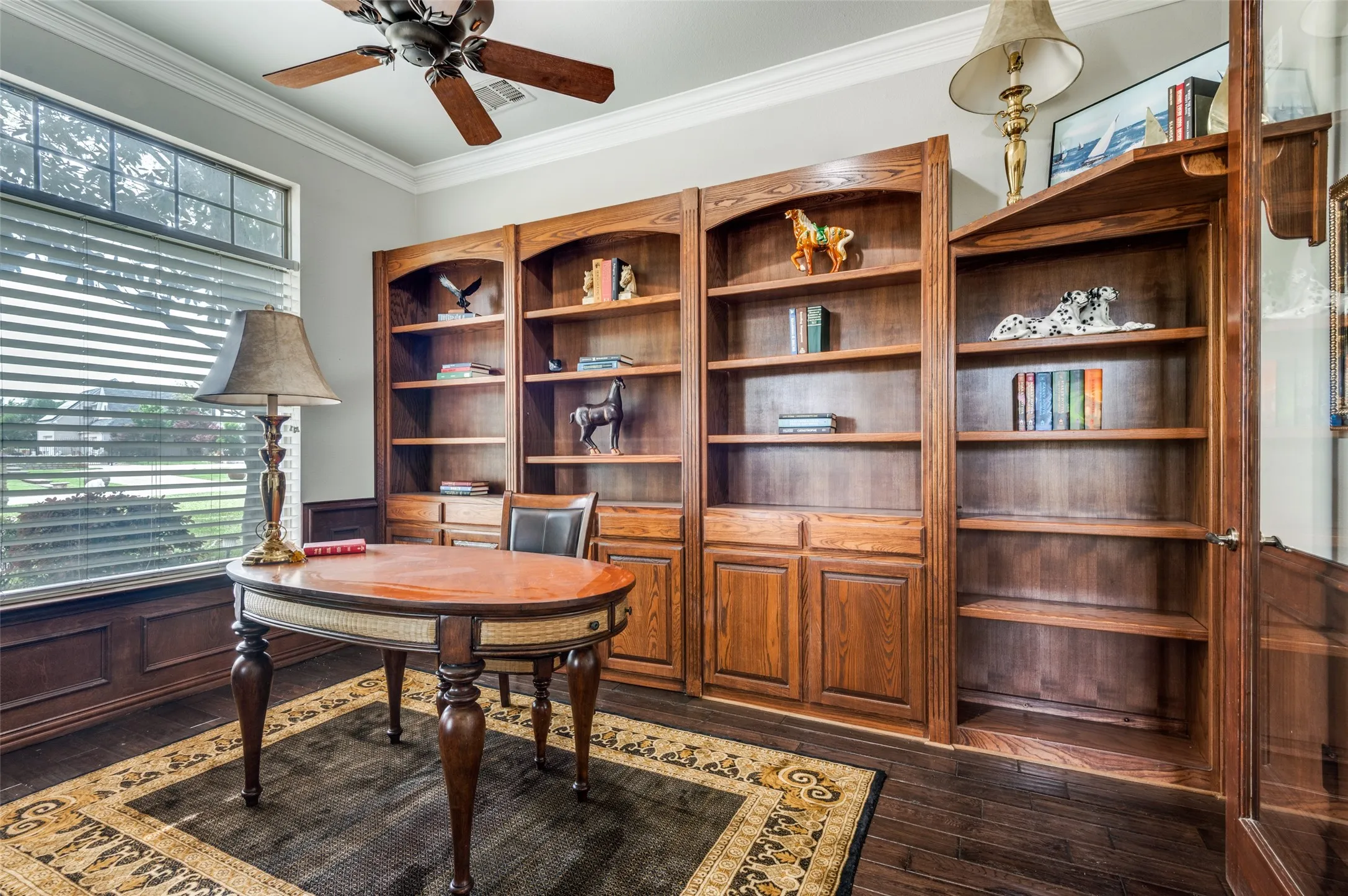 Single Family Residence For Sale in Tarrant County , 2032 Cains Lane, Mansfield, Texas 76063, 4 Bedroom, 5 Bathroom, 3 Garage spaces, 4,468 Sqft, built in 1999, mls#21225215, Real Estate Agent in Mansfield, Homes For Sale in Tarrant county, Homes For Sale in Mansfield, Realtor in Mansfield Texas, Real Estate Brokerage Independent Realty Texas, Luminita Cordes Realtor