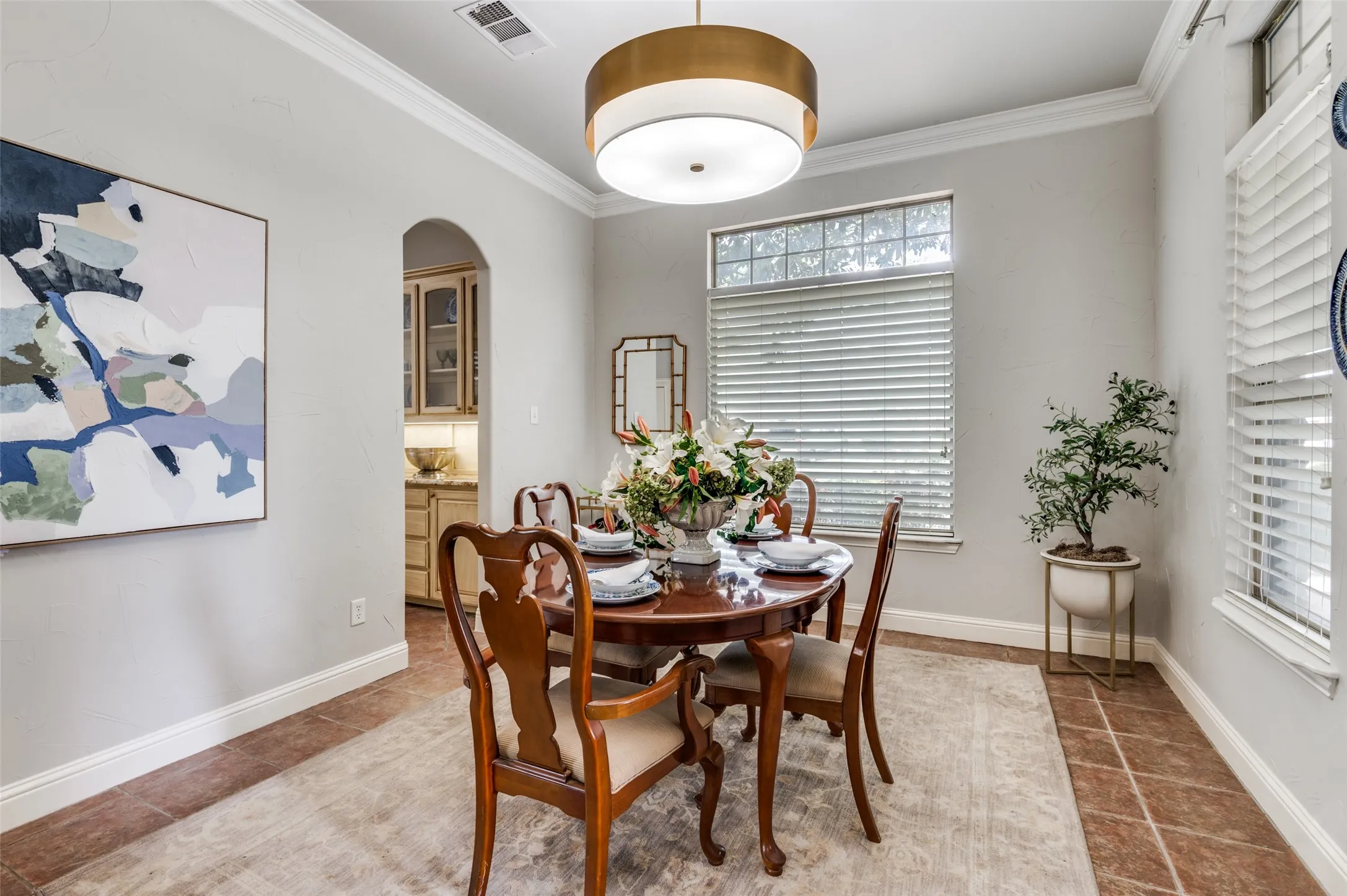 Single Family Residence For Sale in Tarrant County , 2032 Cains Lane, Mansfield, Texas 76063, 4 Bedroom, 5 Bathroom, 3 Garage spaces, 4,468 Sqft, built in 1999, mls#21225215, Real Estate Agent in Mansfield, Homes For Sale in Tarrant county, Homes For Sale in Mansfield, Realtor in Mansfield Texas, Real Estate Brokerage Independent Realty Texas, Luminita Cordes Realtor