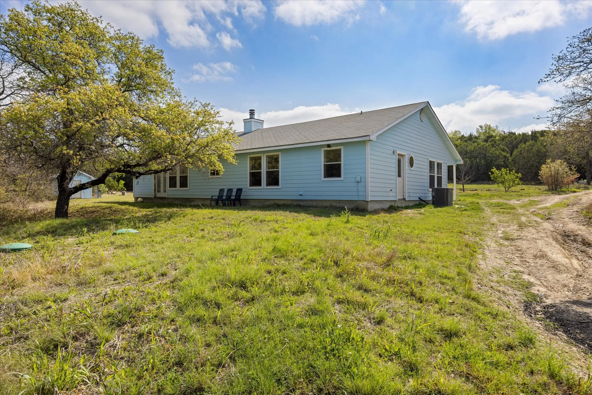 Single Family Residence For Sale in Bosque County , 514 County Road 2495, Hico, Texas 76457, 2 Bedroom, 2 Bathroom, Garage spaces, 1,891 Sqft, built in 2005, mls#21227314, Real Estate Agent in Hico, Homes For Sale in Bosque county, Homes For Sale in Hico, Realtor in Hico Texas, Real Estate Brokerage Independent Realty Texas, Luminita Cordes Realtor