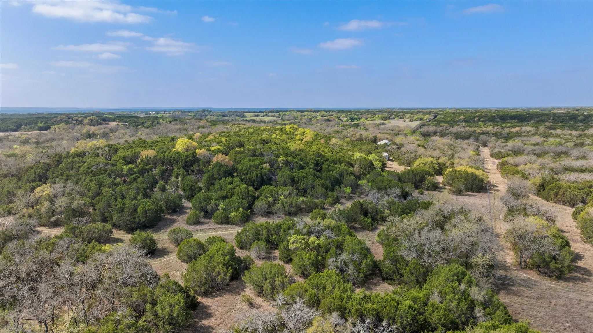 Single Family Residence For Sale in Bosque County , 514 County Road 2495, Hico, Texas 76457, 2 Bedroom, 2 Bathroom, Garage spaces, 1,891 Sqft, built in 2005, mls#21227314, Real Estate Agent in Hico, Homes For Sale in Bosque county, Homes For Sale in Hico, Realtor in Hico Texas, Real Estate Brokerage Independent Realty Texas, Luminita Cordes Realtor